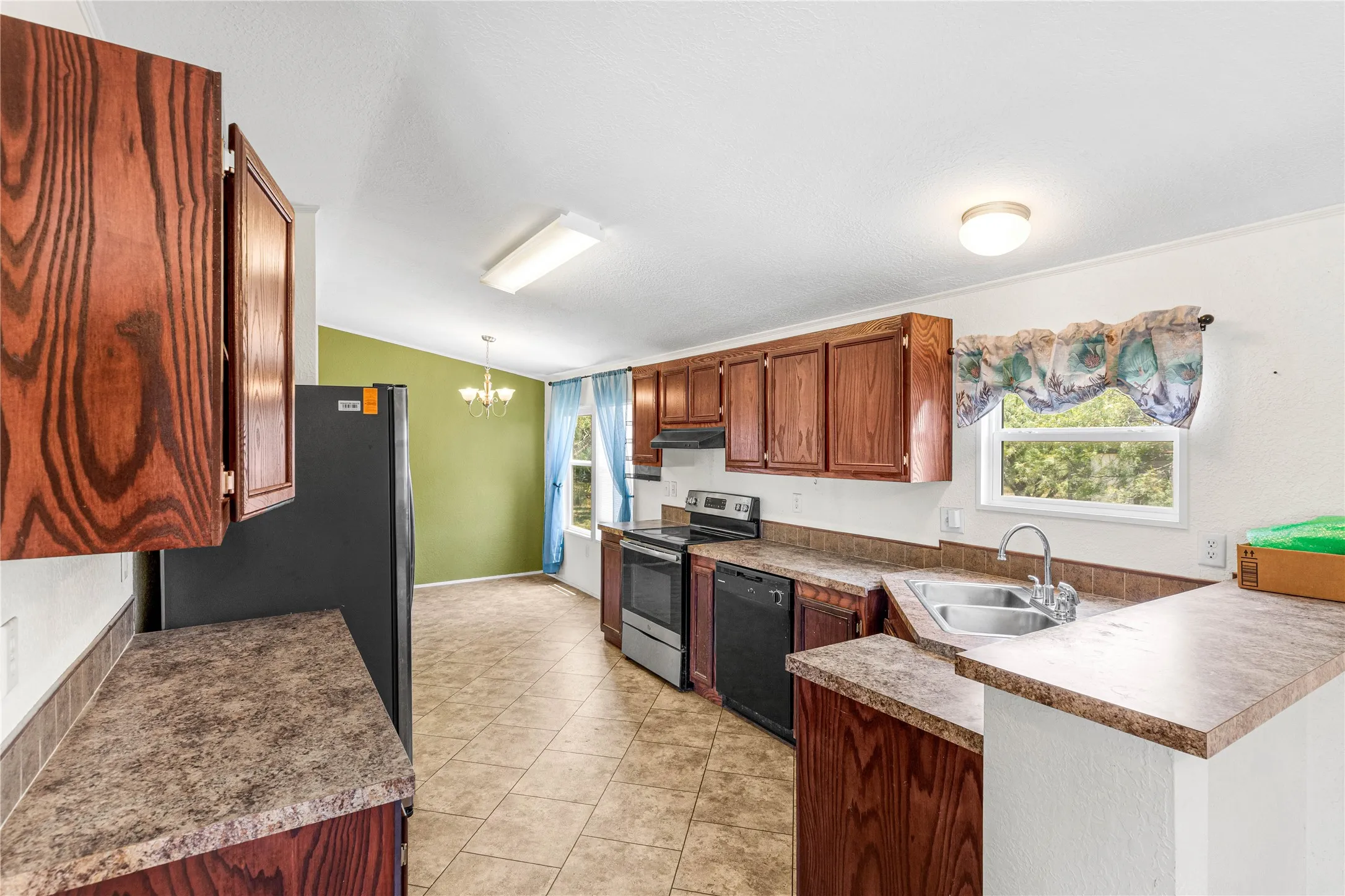Mobile Home For Sale in Shackelford County , 1147 County Road 150, Abilene, Texas 79601, 3 Bedrooms, 2 Bathrooms, Garage spaces, 1,360 Sqft, built in 2015, Preowned, Price $241,900, mls#21154142, Real Estate Agent in Abilene, Homes For Sale in Shackelford county, Homes For Sale in Abilene, Realtor in Abilene Texas, Real Estate Brokerage Independent Realty Texas, Luminita Cordes Realtor