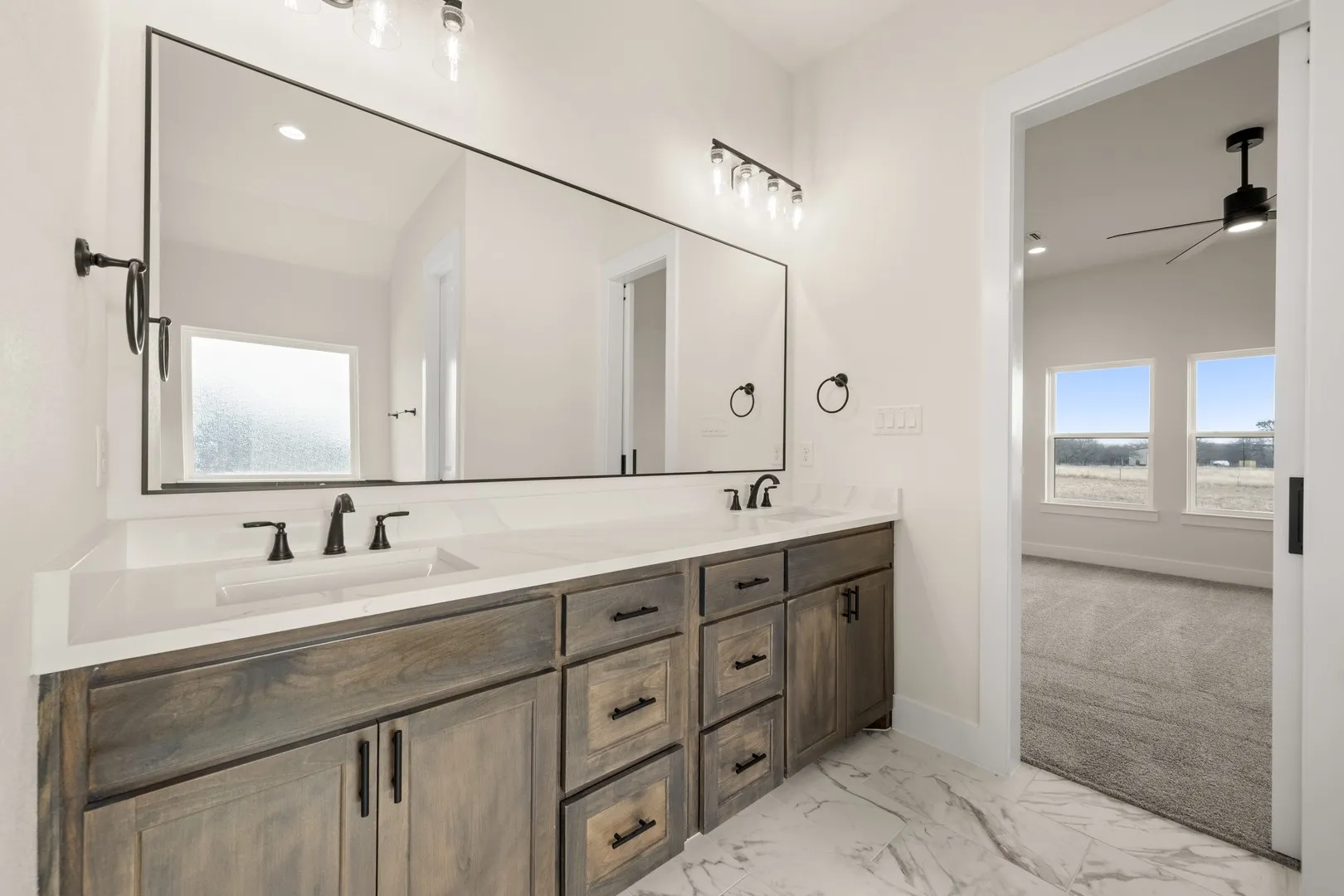 115 Blackstar- Primary Suite-4