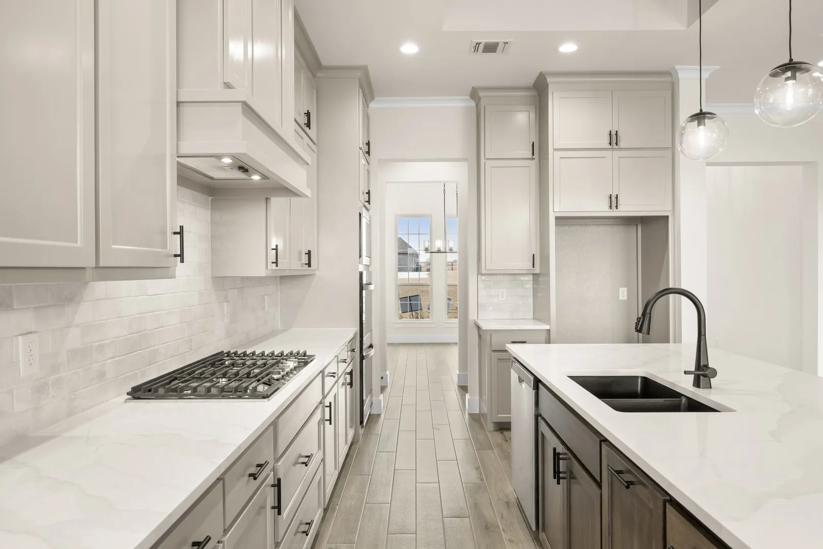 115 Blackstar- Kitchen-3