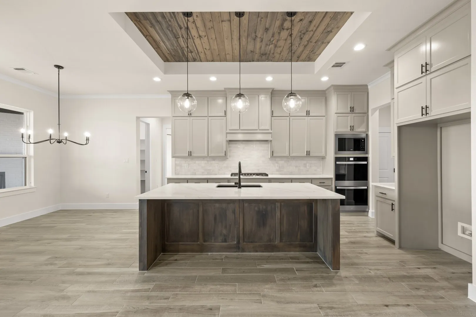 115 Blackstar- Kitchen-1