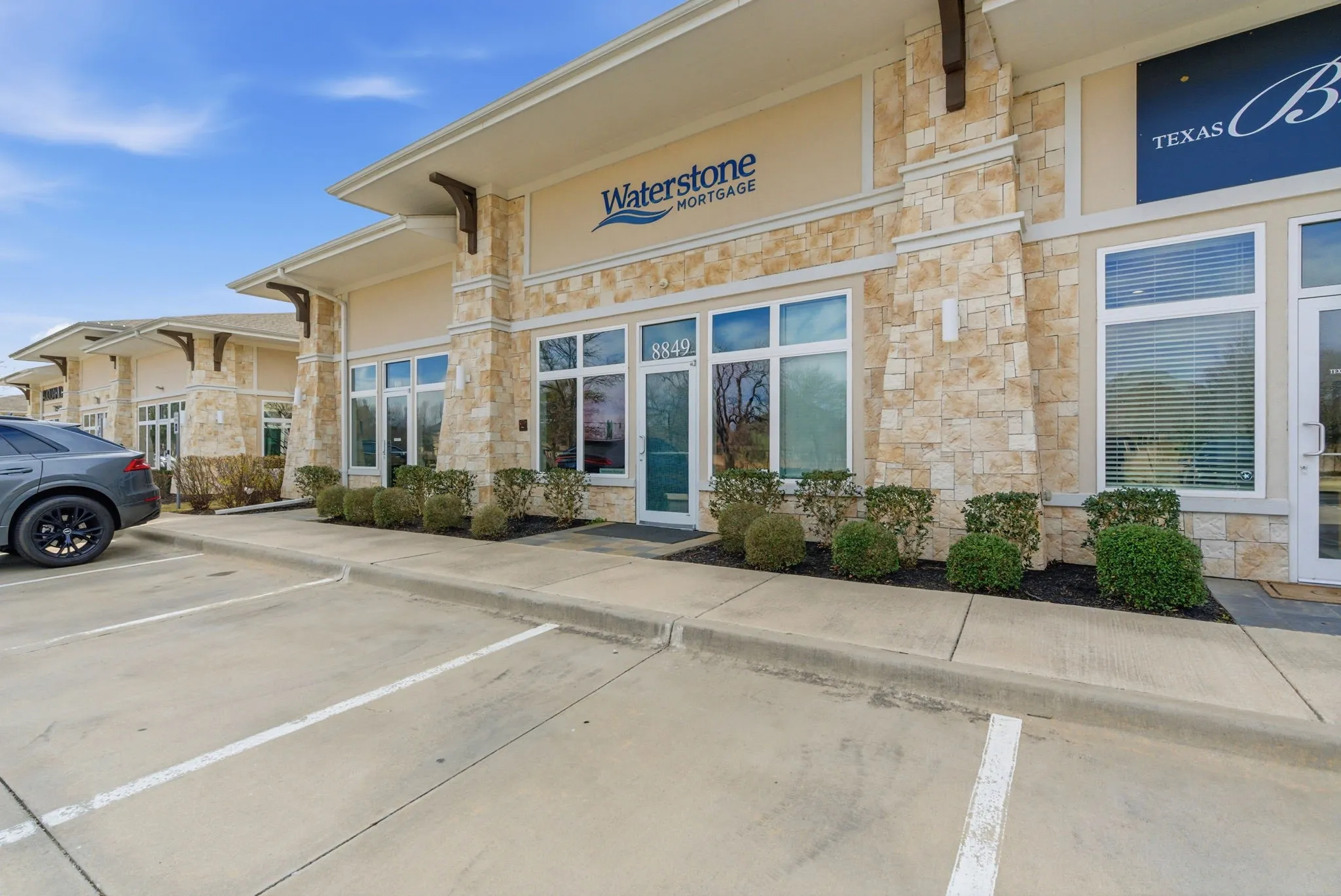 Office For Rent in Tarrant County , 8849 Davis Boulevard 300, Keller, Texas 76248, 0, 0, Garage spaces, 0 Sqft, built in 2018, Preowned, mls#21154441, Real Estate Agent in Keller, Homes For Rent in Tarrant county, Homes For Rent in Keller, Realtor in Keller Texas, Real Estate Brokerage Independent Realty Texas, Luminita Cordes Realtor