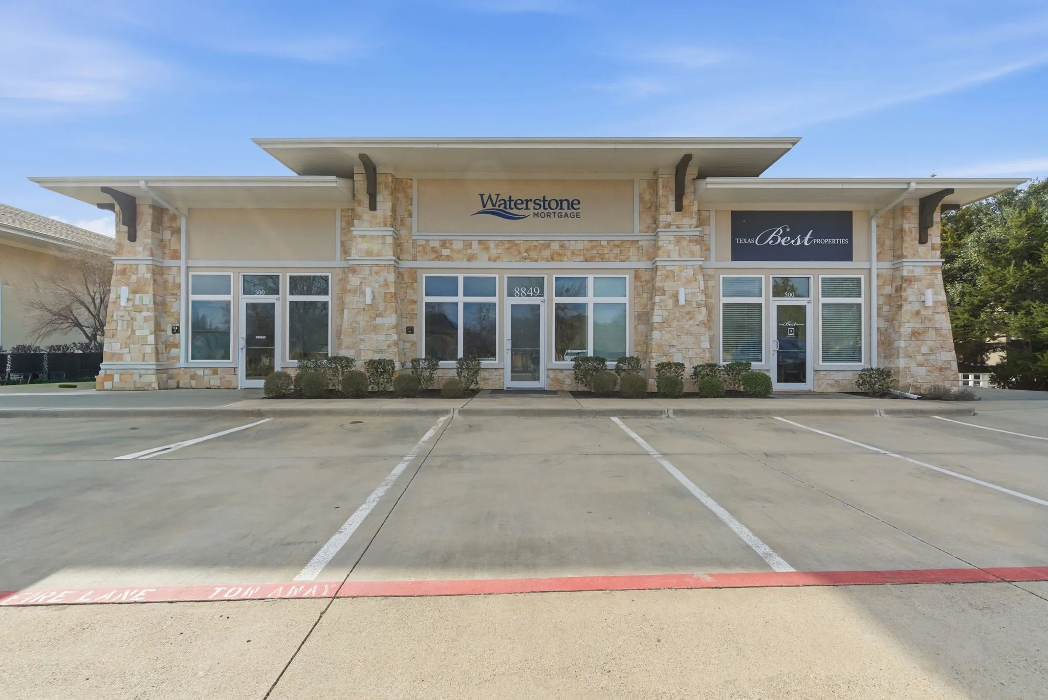 Office For Rent in Tarrant County , 8849 Davis Boulevard 300, Keller, Texas 76248, 0, 0, Garage spaces, 0 Sqft, built in 2018, Preowned, mls#21154441, Real Estate Agent in Keller, Homes For Rent in Tarrant county, Homes For Rent in Keller, Realtor in Keller Texas, Real Estate Brokerage Independent Realty Texas, Luminita Cordes Realtor