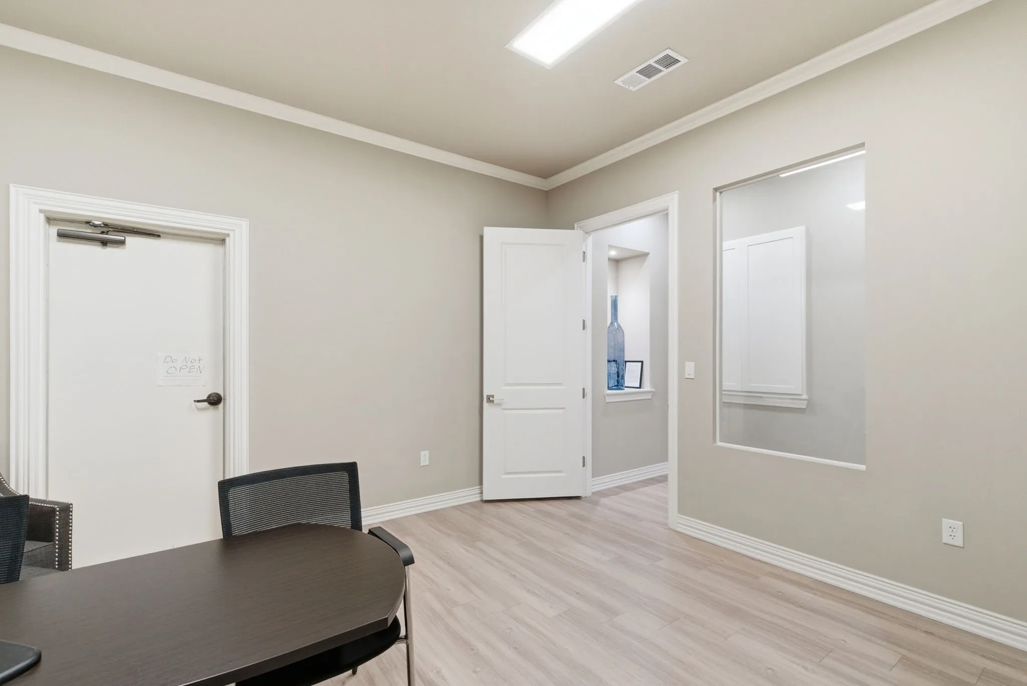 Office For Rent in Tarrant County , 8849 Davis Boulevard 300, Keller, Texas 76248, 0, 0, Garage spaces, 0 Sqft, built in 2018, Preowned, mls#21154441, Real Estate Agent in Keller, Homes For Rent in Tarrant county, Homes For Rent in Keller, Realtor in Keller Texas, Real Estate Brokerage Independent Realty Texas, Luminita Cordes Realtor