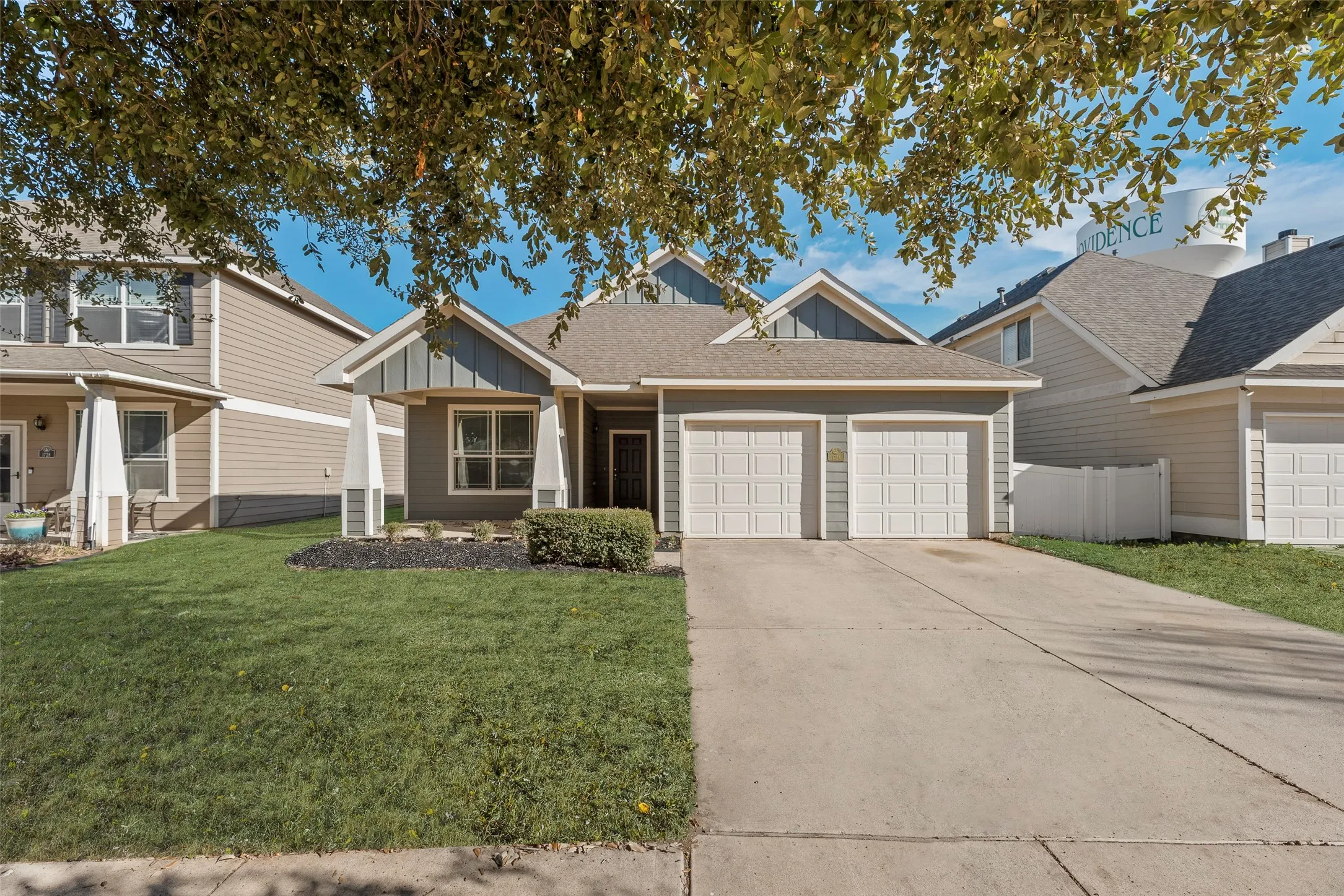 Single Family Residence For Sale in Denton County , 1724 Murphy Court, Providence Village, Texas 76227, 3 Bedroom, 2 Bathroom, 2 Garage spaces, 1,687 Sqft, built in 2010, mls#21154447, Real Estate Agent in Providence Village, Homes For Sale in Denton county, Homes For Sale in Providence Village, Realtor in Providence Village Texas, Real Estate Brokerage Independent Realty Texas, Luminita Cordes Realtor