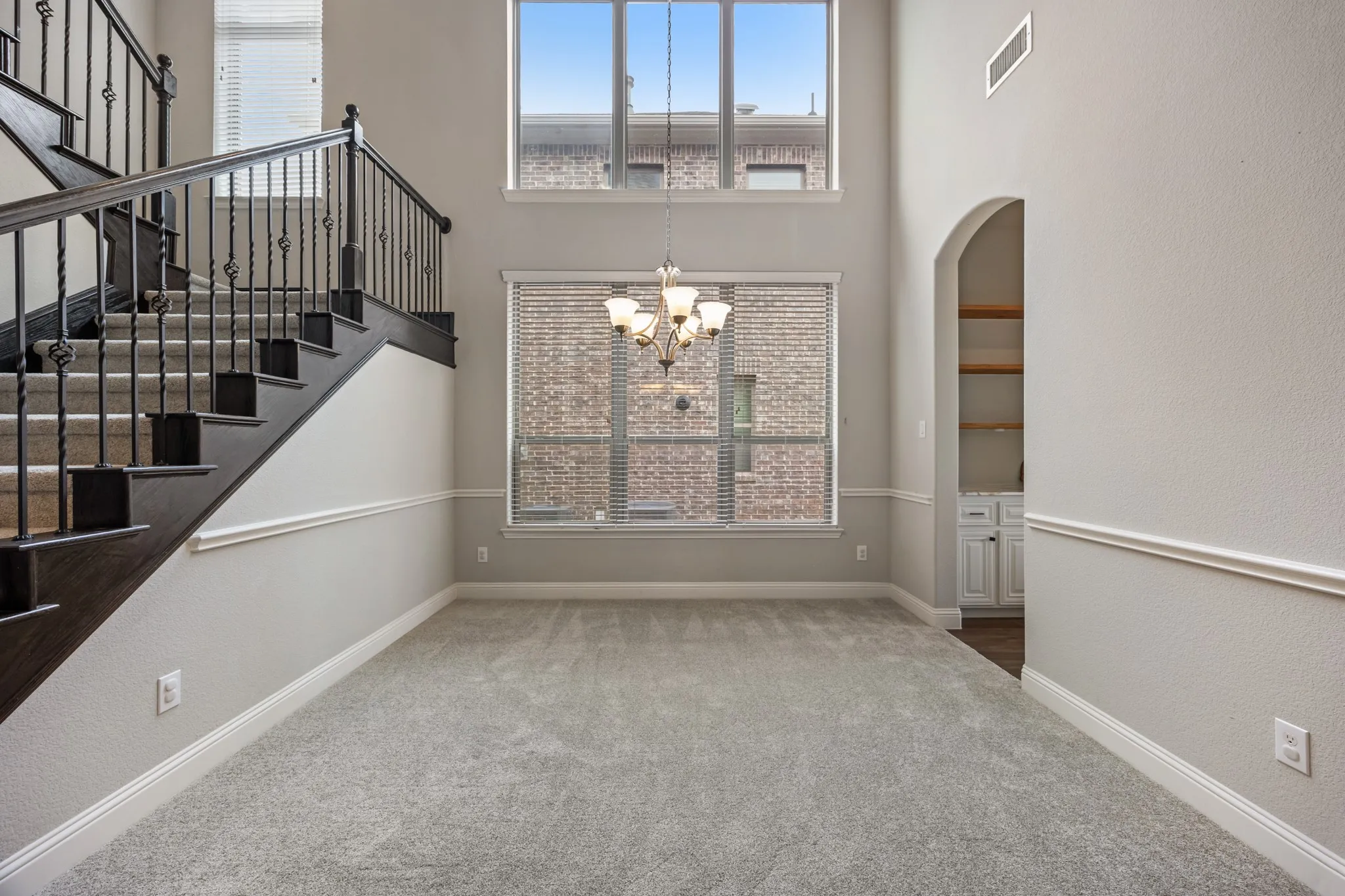 Single Family Residence For Sale in Denton County , 16701 Millenium Park Place, Prosper, Texas 75078, 4 Bedroom, 4 Bathroom, 2 Garage spaces, 3,305 Sqft, built in 2017, mls#21153221, Real Estate Agent in Prosper, Homes For Sale in Denton county, Homes For Sale in Prosper, Realtor in Prosper Texas, Real Estate Brokerage Independent Realty Texas, Luminita Cordes Realtor