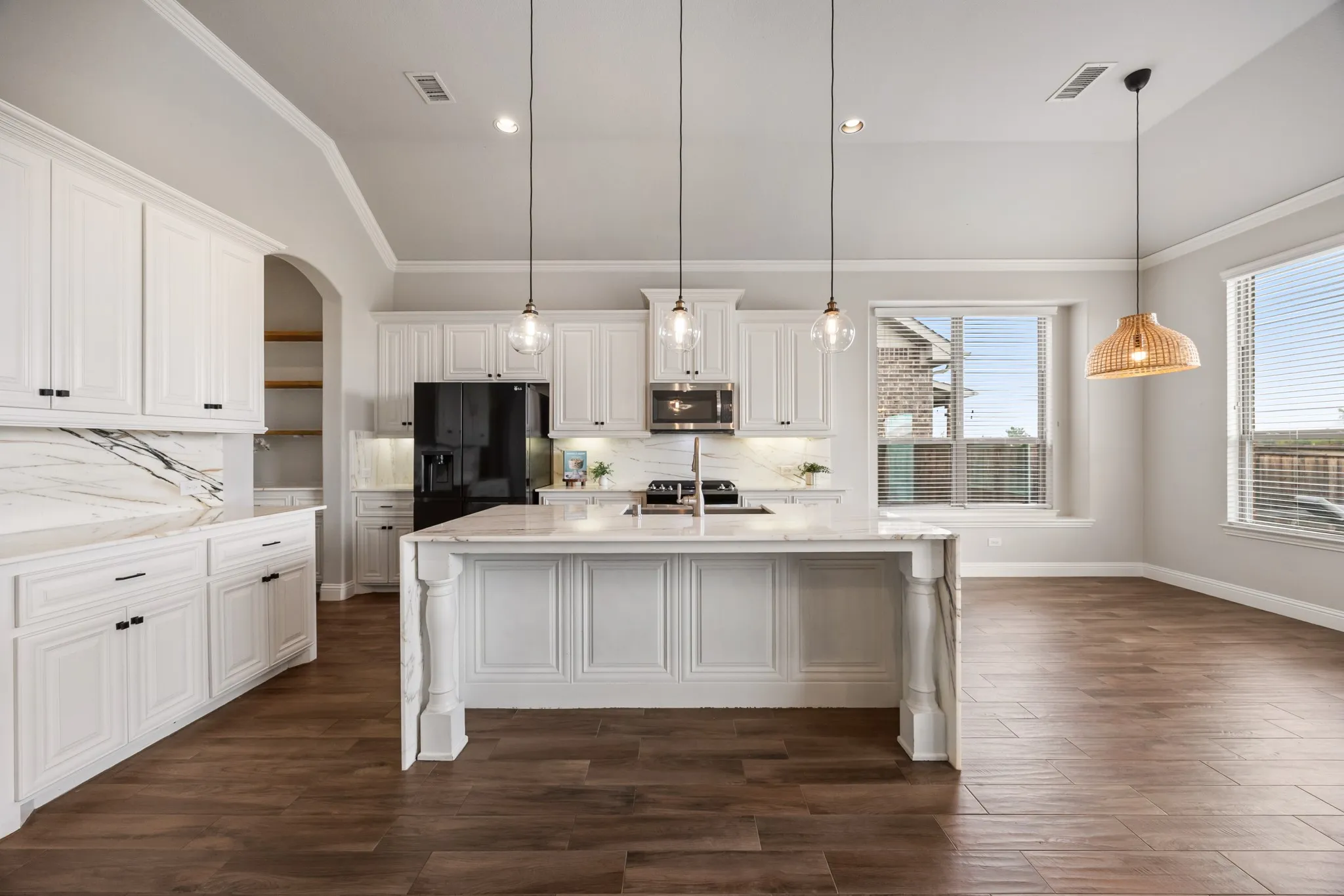 Single Family Residence For Sale in Denton County , 16701 Millenium Park Place, Prosper, Texas 75078, 4 Bedroom, 4 Bathroom, 2 Garage spaces, 3,305 Sqft, built in 2017, mls#21153221, Real Estate Agent in Prosper, Homes For Sale in Denton county, Homes For Sale in Prosper, Realtor in Prosper Texas, Real Estate Brokerage Independent Realty Texas, Luminita Cordes Realtor