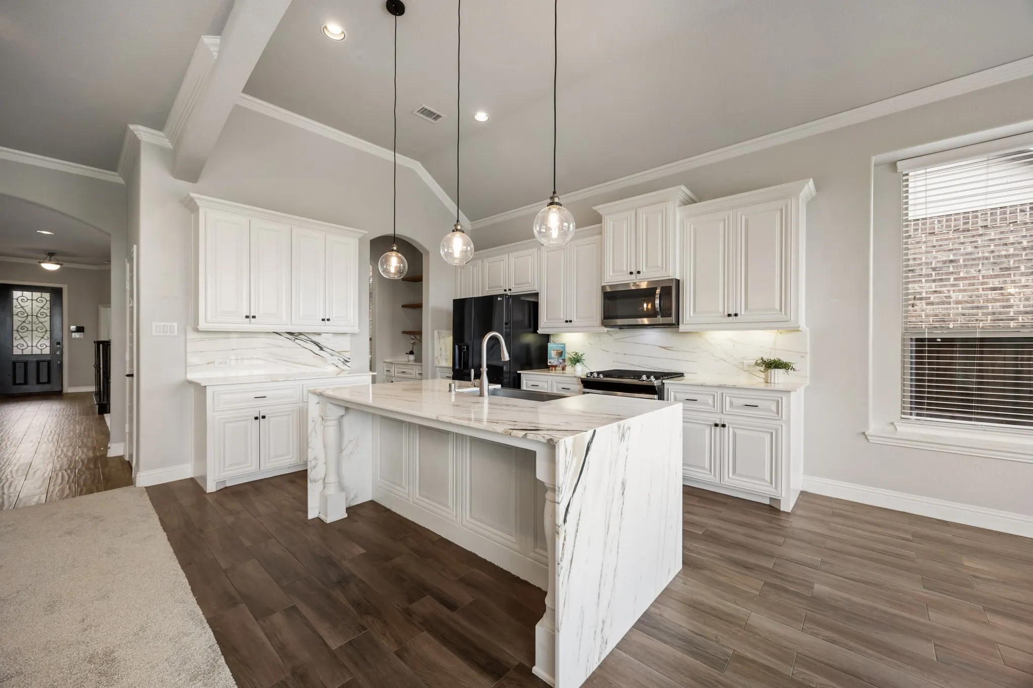 Single Family Residence For Sale in Denton County , 16701 Millenium Park Place, Prosper, Texas 75078, 4 Bedroom, 4 Bathroom, 2 Garage spaces, 3,305 Sqft, built in 2017, mls#21153221, Real Estate Agent in Prosper, Homes For Sale in Denton county, Homes For Sale in Prosper, Realtor in Prosper Texas, Real Estate Brokerage Independent Realty Texas, Luminita Cordes Realtor