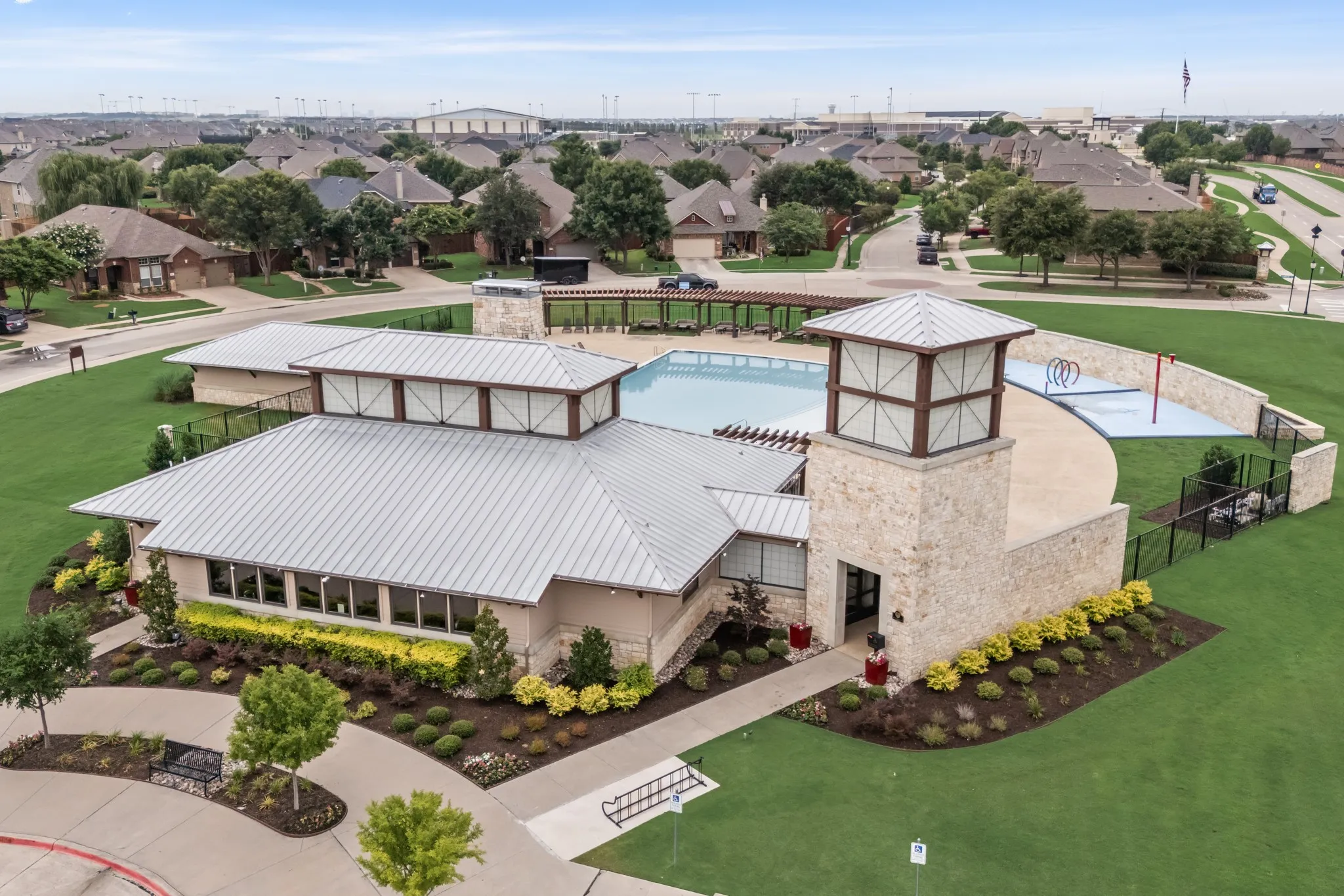 Single Family Residence For Sale in Denton County , 16701 Millenium Park Place, Prosper, Texas 75078, 4 Bedroom, 4 Bathroom, 2 Garage spaces, 3,305 Sqft, built in 2017, mls#21153221, Real Estate Agent in Prosper, Homes For Sale in Denton county, Homes For Sale in Prosper, Realtor in Prosper Texas, Real Estate Brokerage Independent Realty Texas, Luminita Cordes Realtor