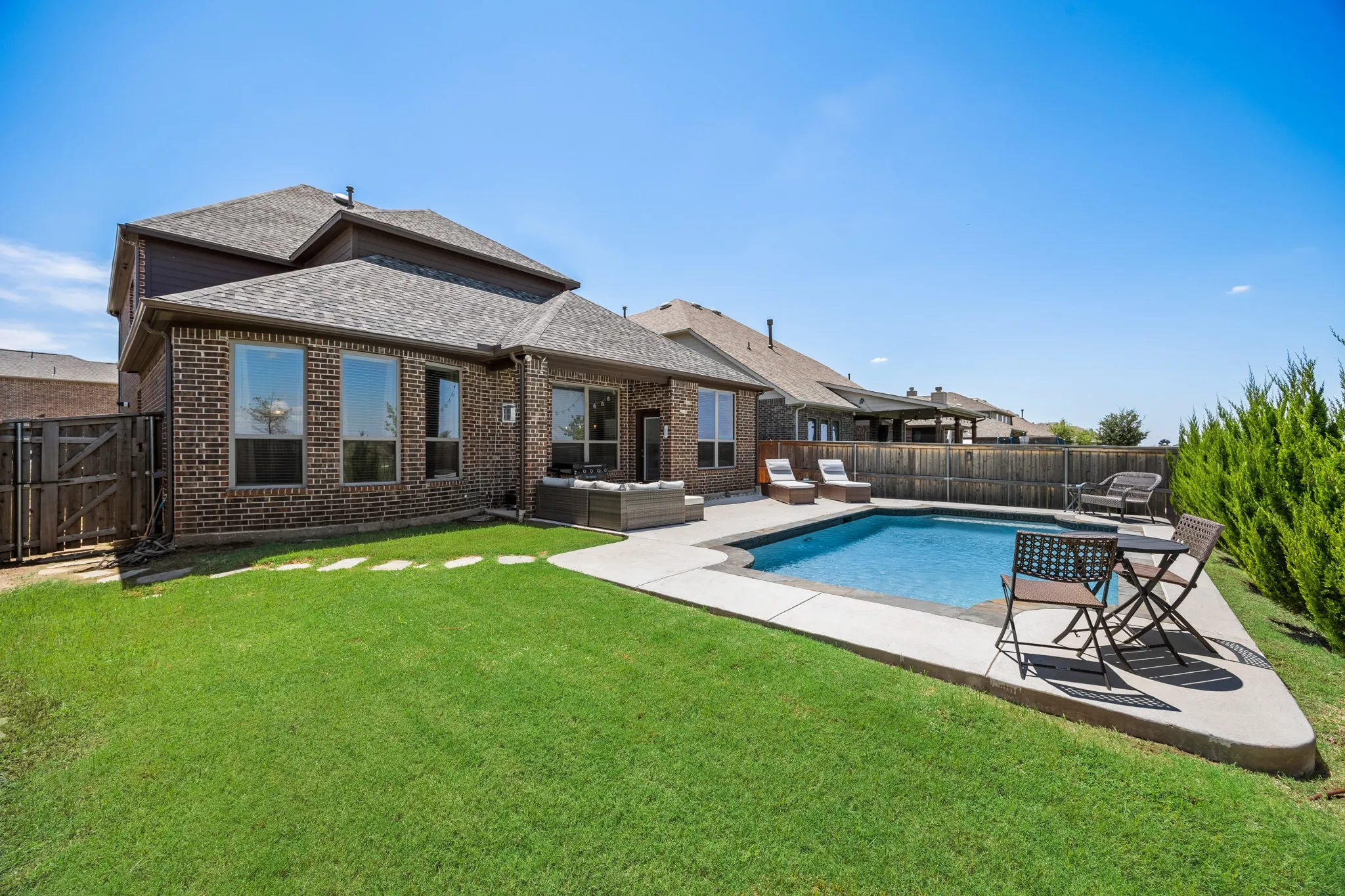 Single Family Residence For Sale in Denton County , 16701 Millenium Park Place, Prosper, Texas 75078, 4 Bedroom, 4 Bathroom, 2 Garage spaces, 3,305 Sqft, built in 2017, mls#21153221, Real Estate Agent in Prosper, Homes For Sale in Denton county, Homes For Sale in Prosper, Realtor in Prosper Texas, Real Estate Brokerage Independent Realty Texas, Luminita Cordes Realtor