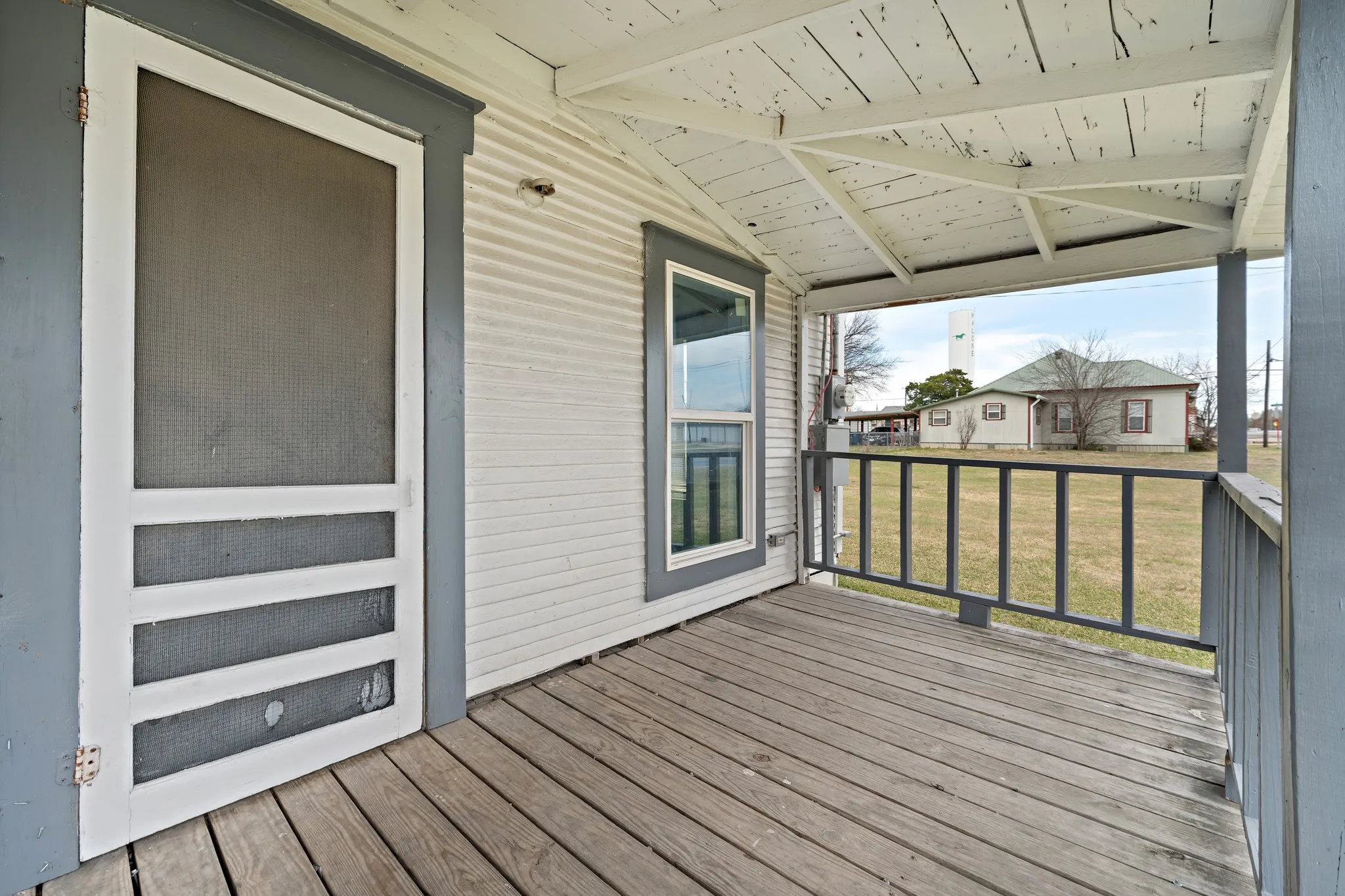 Single Family Residence For Sale in Hill County , 207 S Pecan Street, Malone, Texas 76660, 2 Bedrooms, 1 Bathroom, Garage spaces, 768 Sqft, built in 1900, Preowned, Price $99,000, mls#21152250, Real Estate Agent in Malone, Homes For Sale in Hill county, Homes For Sale in Malone, Realtor in Malone Texas, Real Estate Brokerage Independent Realty Texas, Luminita Cordes Realtor