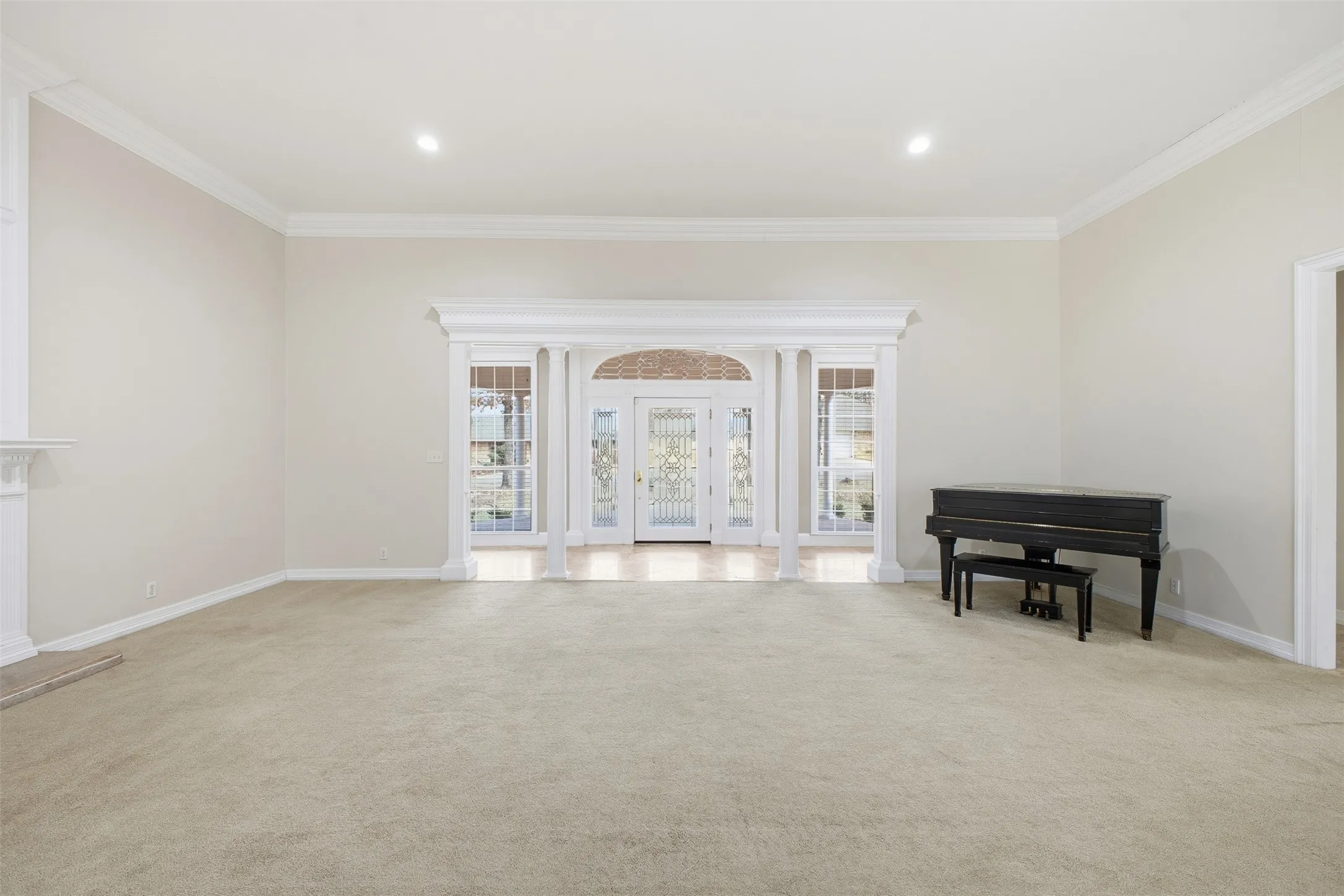 Single Family Residence For Sale in Hopkins County , 1433 Brandy Circle, Sulphur Springs, Texas 75482, 4 Bedroom, 4 Bathroom, 2 Garage spaces, 3,863 Sqft, built in 1987, Preowned, Price $375,000, mls#21153810, Real Estate Agent in Sulphur Springs, Homes For Sale in Hopkins county, Homes For Sale in Sulphur Springs, Realtor in Sulphur Springs Texas, Real Estate Brokerage Independent Realty Texas, Luminita Cordes Realtor