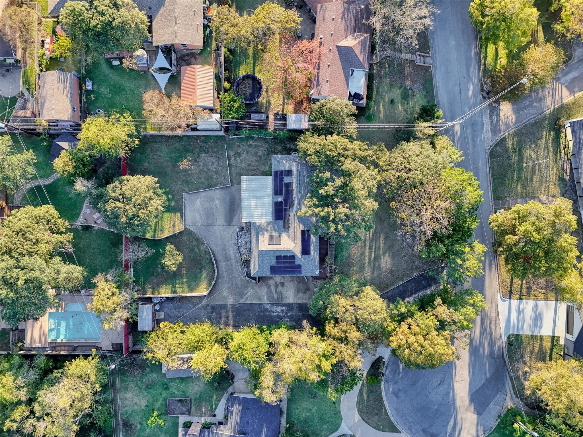 Single Family Residence For Sale in Mc Lennan County , 837 White Oak Drive, Woodway, Texas 76712, 3 Bedroom, 2 Bathroom, 2 Garage spaces, 2,461 Sqft, built in 1969, mls#21154262, Real Estate Agent in Woodway, Homes For Sale in Mc Lennan county, Homes For Sale in Woodway, Realtor in Woodway Texas, Real Estate Brokerage Independent Realty Texas, Luminita Cordes Realtor