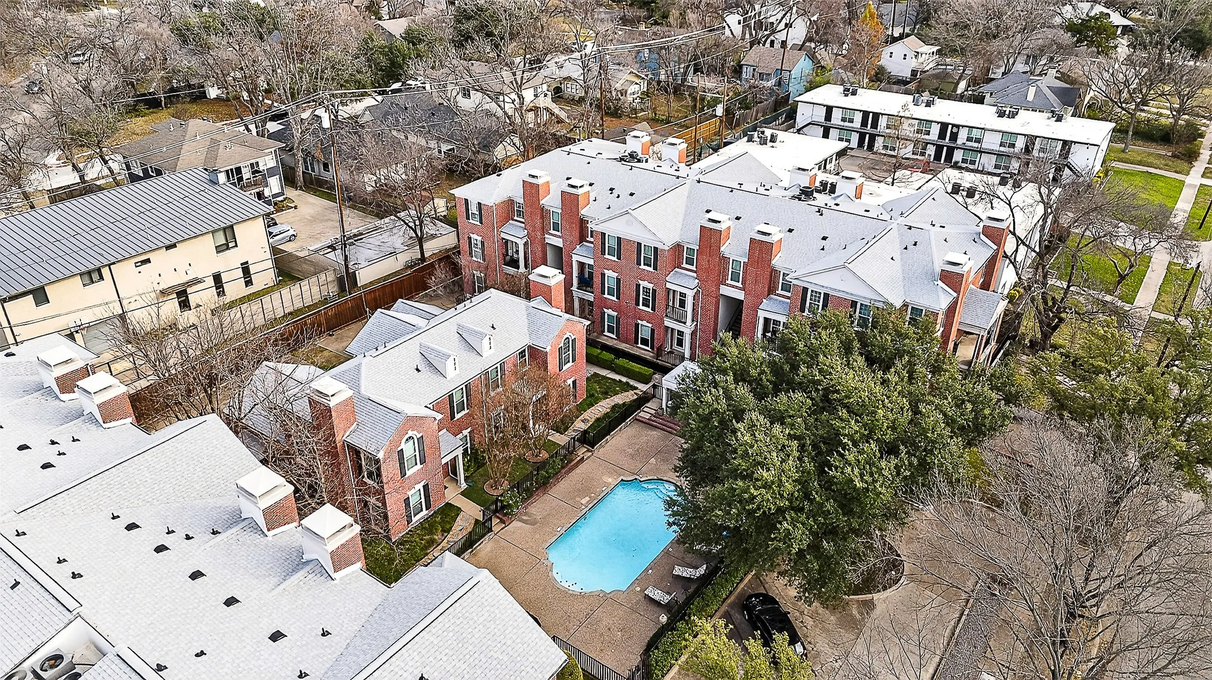 Condominium For Sale in Dallas County , 5407 Bryan Street B104, Dallas, Texas 75206, 2 Bedroom, 2 Bathroom, 1 Garage spaces, 1,054 Sqft, built in 1985, mls#21152213, Real Estate Agent in Dallas, Homes For Sale in Dallas county, Homes For Sale in Dallas, Realtor in Dallas Texas, Real Estate Brokerage Independent Realty Texas, Luminita Cordes Realtor
