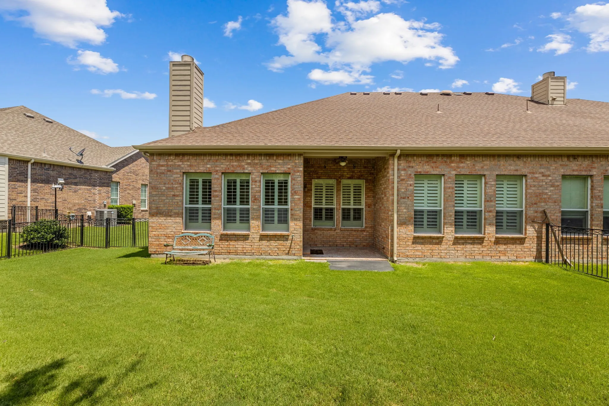 Single Family Residence For Sale in Collin County , 719 Scenic Ranch Circle, Fairview, Texas 75069, 2 Bedroom, 2 Bathroom, 2 Garage spaces, 1,615 Sqft, built in 2004, Preowned, mls#21153674, Real Estate Agent in Fairview, Homes For Sale in Collin county, Homes For Sale in Fairview, Realtor in Fairview Texas, Real Estate Brokerage Independent Realty Texas, Luminita Cordes Realtor