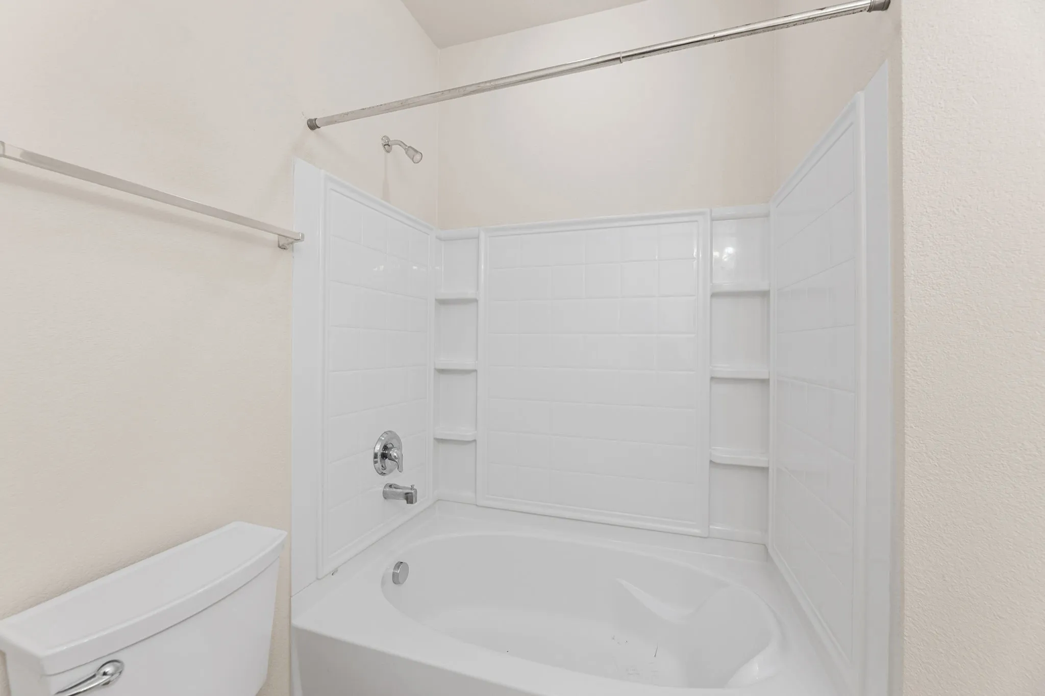 Single Family Residence For Sale in Collin County , 719 Scenic Ranch Circle, Fairview, Texas 75069, 2 Bedroom, 2 Bathroom, 2 Garage spaces, 1,615 Sqft, built in 2004, Preowned, mls#21153674, Real Estate Agent in Fairview, Homes For Sale in Collin county, Homes For Sale in Fairview, Realtor in Fairview Texas, Real Estate Brokerage Independent Realty Texas, Luminita Cordes Realtor