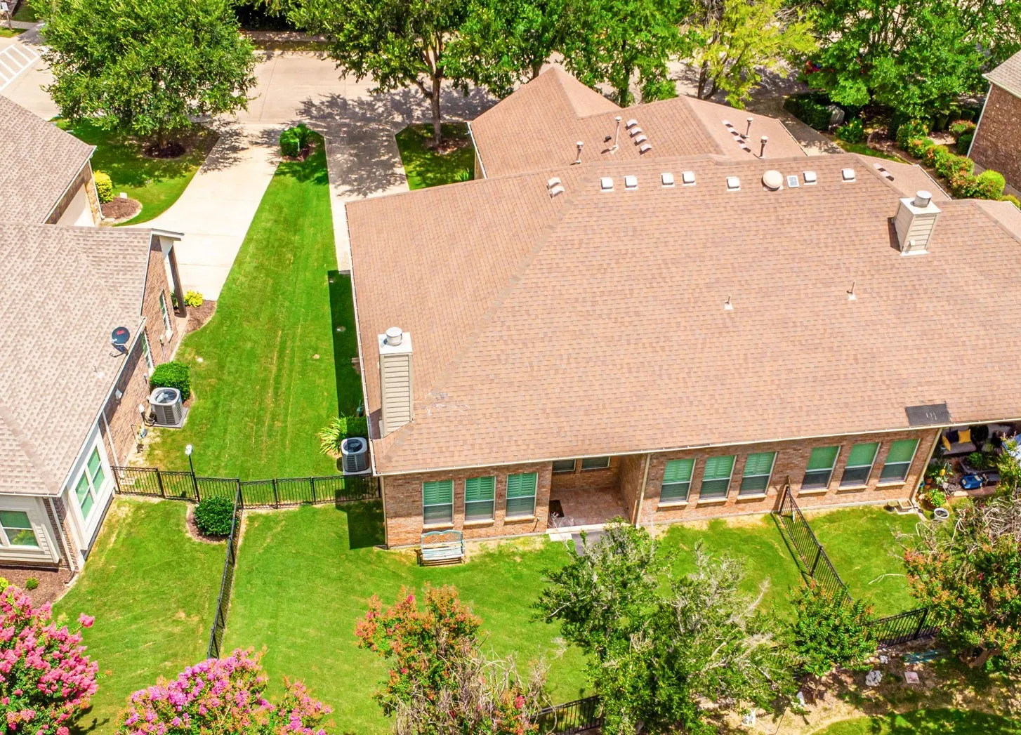 Single Family Residence For Sale in Collin County , 719 Scenic Ranch Circle, Fairview, Texas 75069, 2 Bedroom, 2 Bathroom, 2 Garage spaces, 1,615 Sqft, built in 2004, Preowned, mls#21153674, Real Estate Agent in Fairview, Homes For Sale in Collin county, Homes For Sale in Fairview, Realtor in Fairview Texas, Real Estate Brokerage Independent Realty Texas, Luminita Cordes Realtor