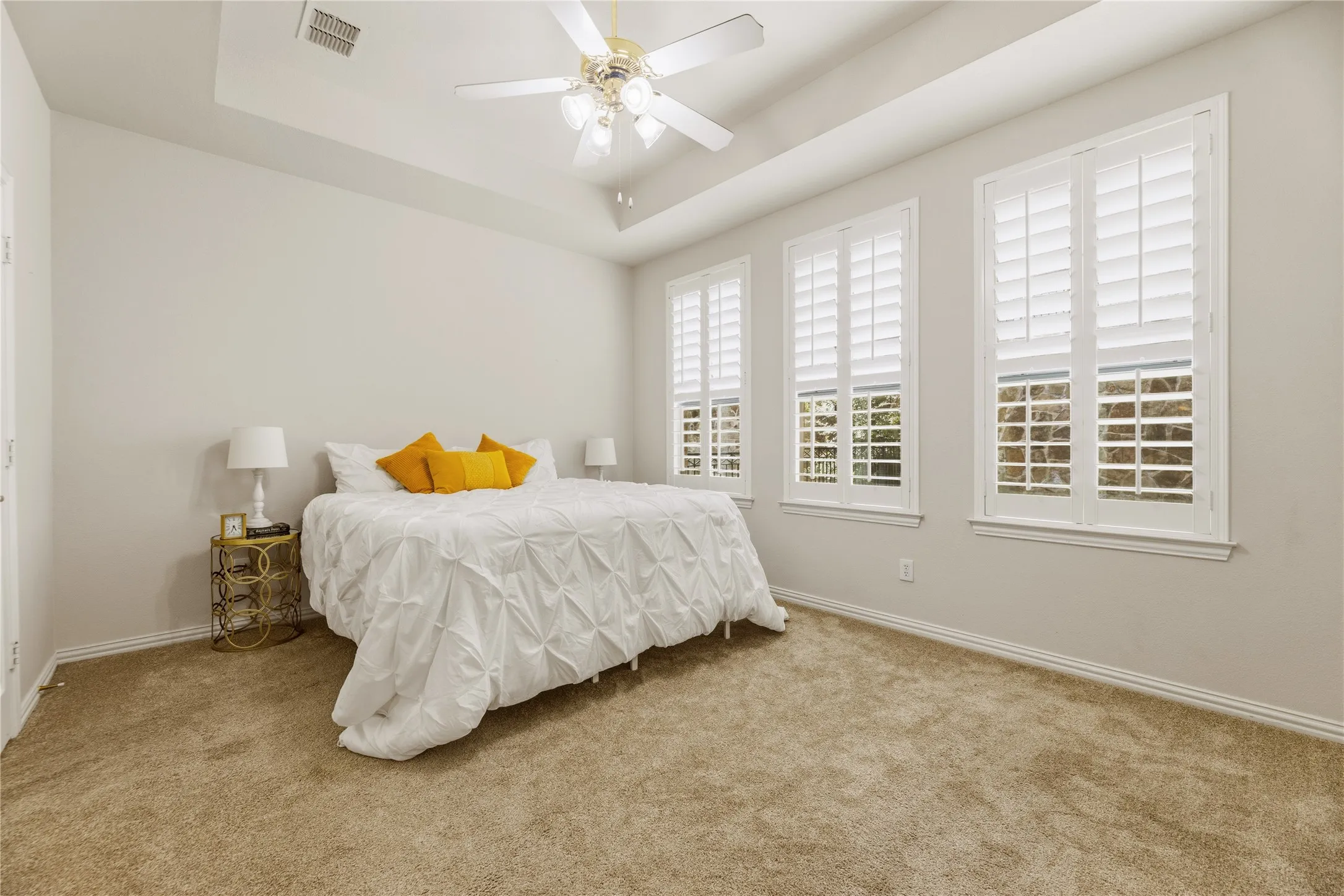 Single Family Residence For Sale in Collin County , 719 Scenic Ranch Circle, Fairview, Texas 75069, 2 Bedroom, 2 Bathroom, 2 Garage spaces, 1,615 Sqft, built in 2004, Preowned, mls#21153674, Real Estate Agent in Fairview, Homes For Sale in Collin county, Homes For Sale in Fairview, Realtor in Fairview Texas, Real Estate Brokerage Independent Realty Texas, Luminita Cordes Realtor