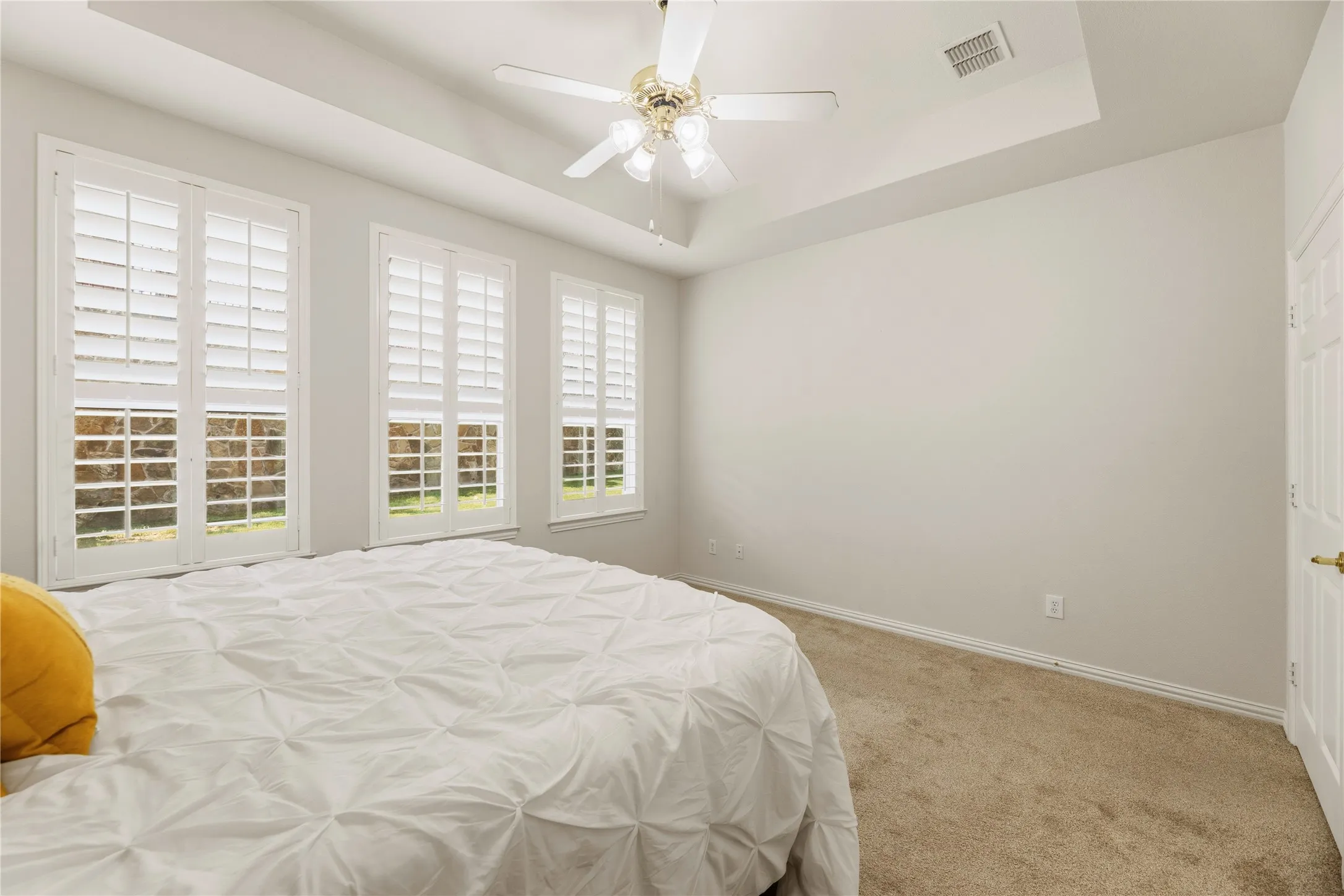 Single Family Residence For Sale in Collin County , 719 Scenic Ranch Circle, Fairview, Texas 75069, 2 Bedroom, 2 Bathroom, 2 Garage spaces, 1,615 Sqft, built in 2004, Preowned, mls#21153674, Real Estate Agent in Fairview, Homes For Sale in Collin county, Homes For Sale in Fairview, Realtor in Fairview Texas, Real Estate Brokerage Independent Realty Texas, Luminita Cordes Realtor