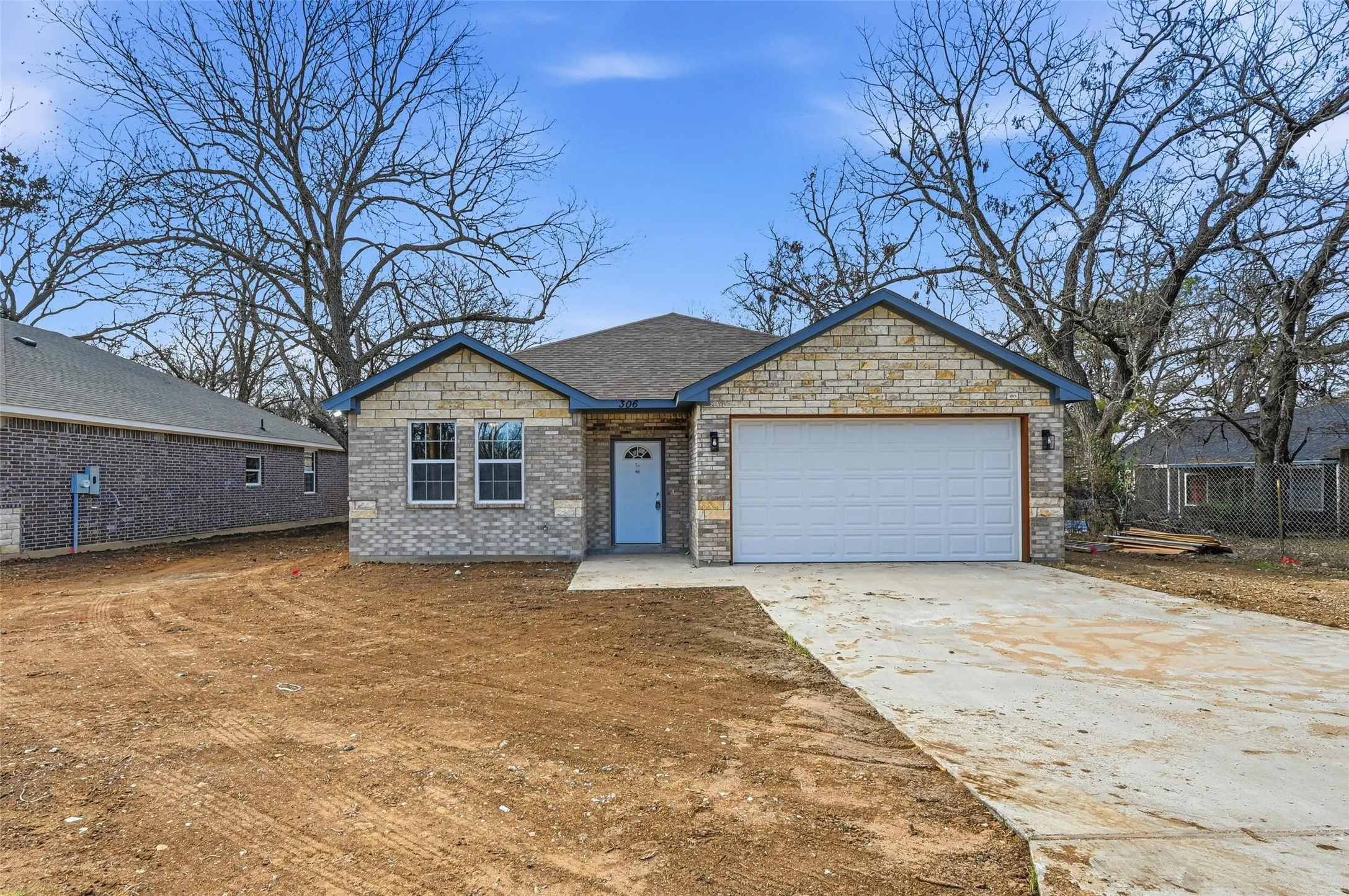 Single Family Residence For Sale in Johnson County , 306 Lewis Street, Cleburne, Texas 76031, 3 Bedroom, 2 Bathroom, 2 Garage spaces, 1,637 Sqft, built in 2025, mls#21154825, Real Estate Agent in Cleburne, Homes For Sale in Johnson county, Homes For Sale in Cleburne, Realtor in Cleburne Texas, Real Estate Brokerage Independent Realty Texas, Luminita Cordes Realtor