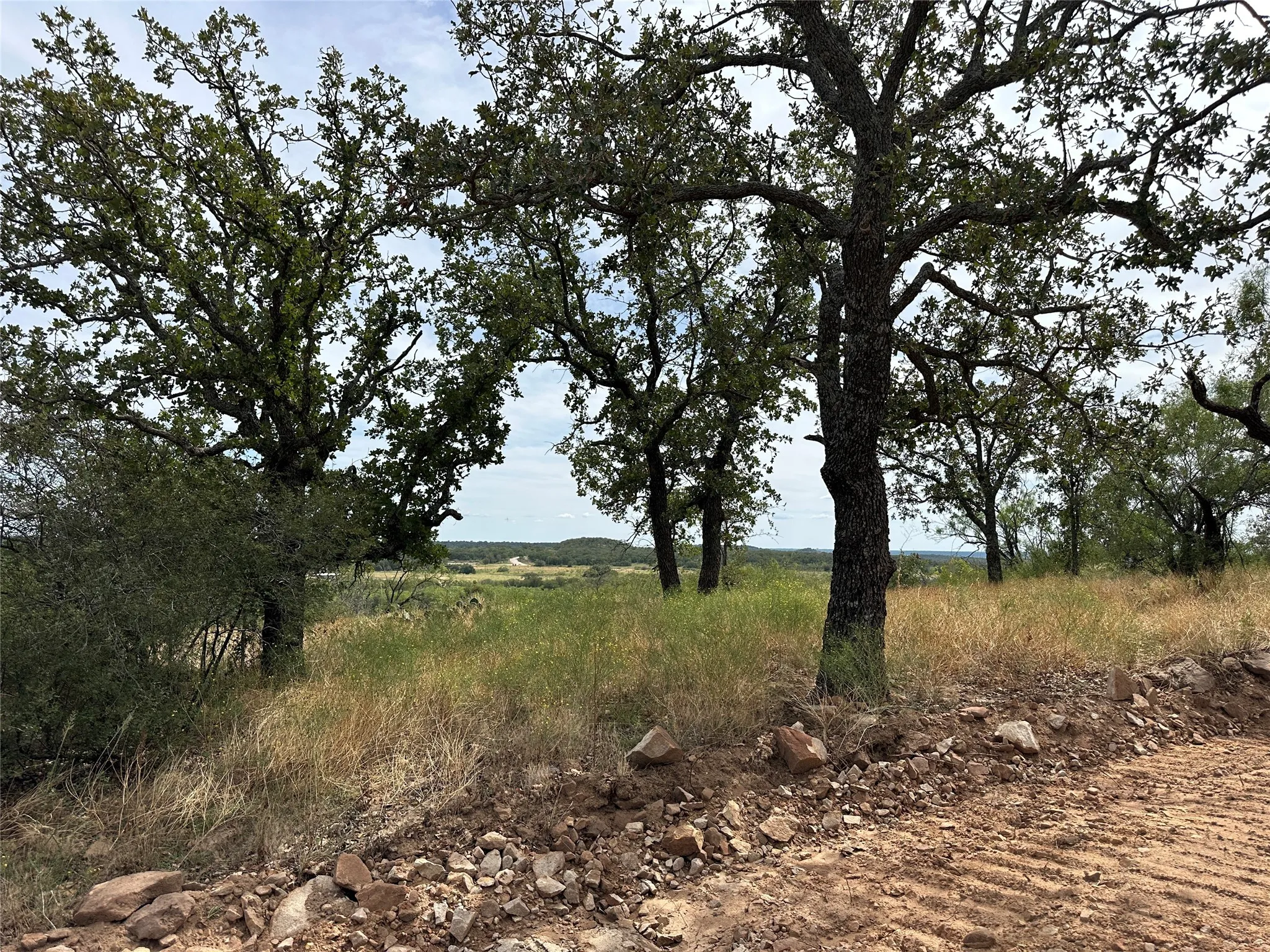 Single Family Residence For Sale in Brown County , 8982 County Road 149, Brownwood, Texas 76801, 1 Bedroom, 1 Bathroom, Garage spaces, 584 Sqft, built in 2018, mls#21153889, Real Estate Agent in Brownwood, Homes For Sale in Brown county, Homes For Sale in Brownwood, Realtor in Brownwood Texas, Real Estate Brokerage Independent Realty Texas, Luminita Cordes Realtor