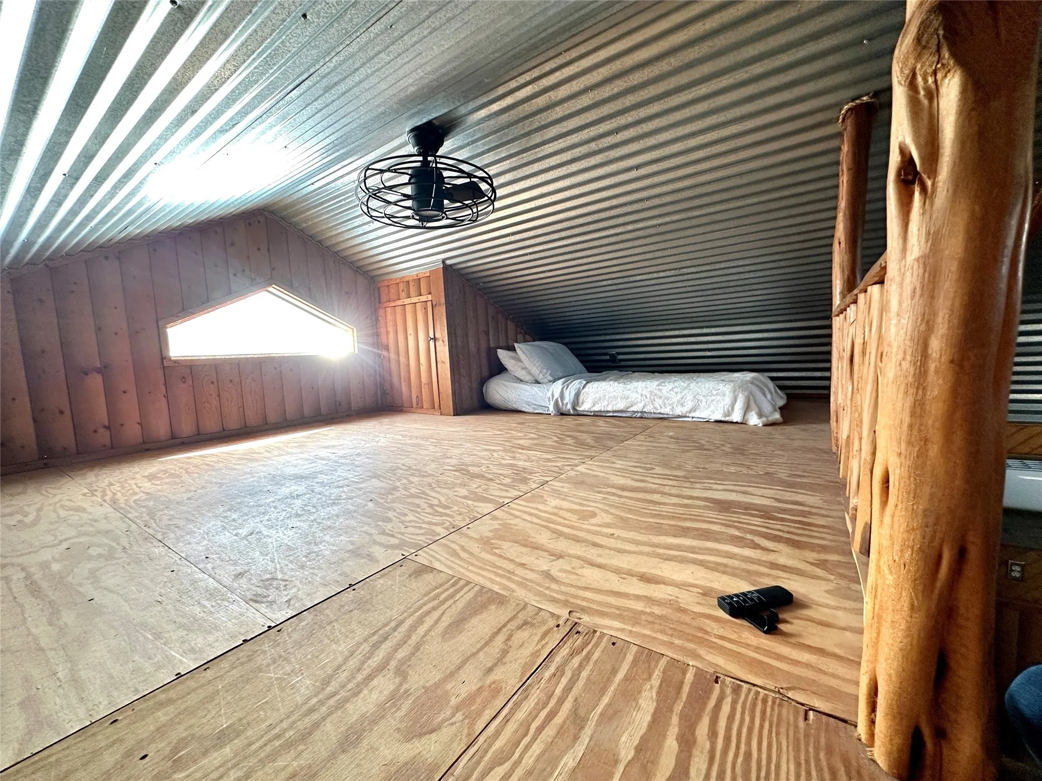 Single Family Residence For Sale in Brown County , 8982 County Road 149, Brownwood, Texas 76801, 1 Bedroom, 1 Bathroom, Garage spaces, 584 Sqft, built in 2018, mls#21153889, Real Estate Agent in Brownwood, Homes For Sale in Brown county, Homes For Sale in Brownwood, Realtor in Brownwood Texas, Real Estate Brokerage Independent Realty Texas, Luminita Cordes Realtor