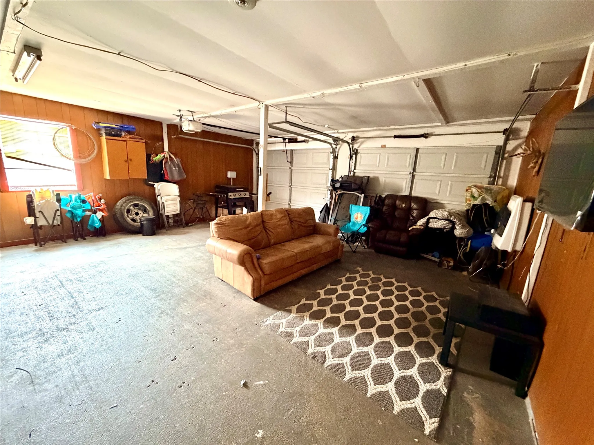 Single Family Residence For Sale in Mills County , 1412 Sunset Drive, Goldthwaite, Texas 76844, 2 Bedroom, 1 Bathroom, 2 Garage spaces, 1,080 Sqft, built in 1977, Price $150,000, mls#21155002, Real Estate Agent in Goldthwaite, Homes For Sale in Mills county, Homes For Sale in Goldthwaite, Realtor in Goldthwaite Texas, Real Estate Brokerage Independent Realty Texas, Luminita Cordes Realtor