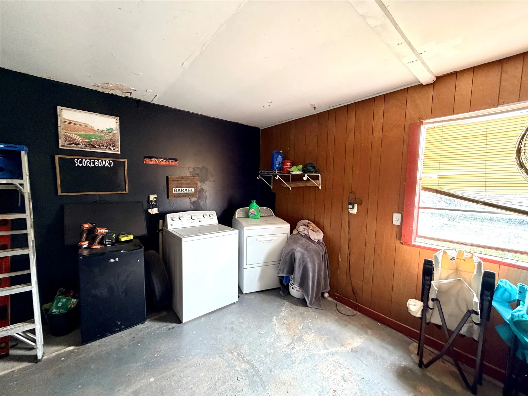 Single Family Residence For Sale in Mills County , 1412 Sunset Drive, Goldthwaite, Texas 76844, 2 Bedroom, 1 Bathroom, 2 Garage spaces, 1,080 Sqft, built in 1977, Price $150,000, mls#21155002, Real Estate Agent in Goldthwaite, Homes For Sale in Mills county, Homes For Sale in Goldthwaite, Realtor in Goldthwaite Texas, Real Estate Brokerage Independent Realty Texas, Luminita Cordes Realtor