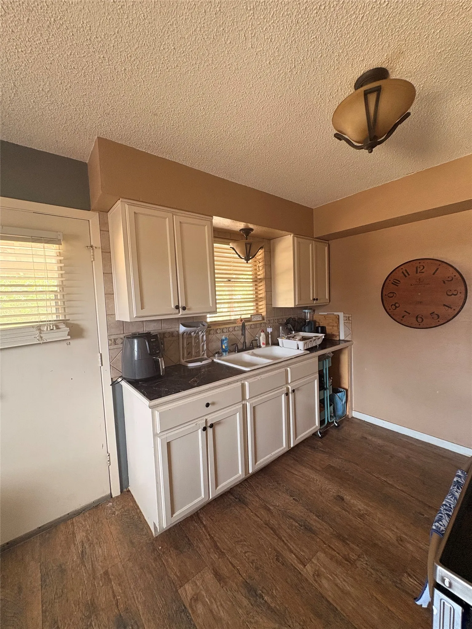 Single Family Residence For Sale in Mills County , 1412 Sunset Drive, Goldthwaite, Texas 76844, 2 Bedroom, 1 Bathroom, 2 Garage spaces, 1,080 Sqft, built in 1977, Price $150,000, mls#21155002, Real Estate Agent in Goldthwaite, Homes For Sale in Mills county, Homes For Sale in Goldthwaite, Realtor in Goldthwaite Texas, Real Estate Brokerage Independent Realty Texas, Luminita Cordes Realtor