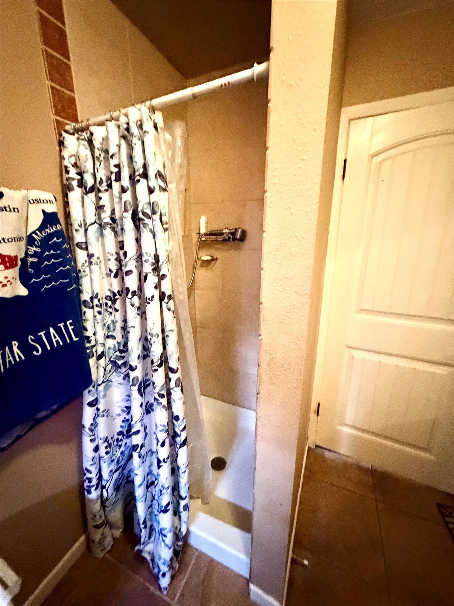 Single Family Residence For Sale in Mills County , 1412 Sunset Drive, Goldthwaite, Texas 76844, 2 Bedroom, 1 Bathroom, 2 Garage spaces, 1,080 Sqft, built in 1977, Price $150,000, mls#21155002, Real Estate Agent in Goldthwaite, Homes For Sale in Mills county, Homes For Sale in Goldthwaite, Realtor in Goldthwaite Texas, Real Estate Brokerage Independent Realty Texas, Luminita Cordes Realtor