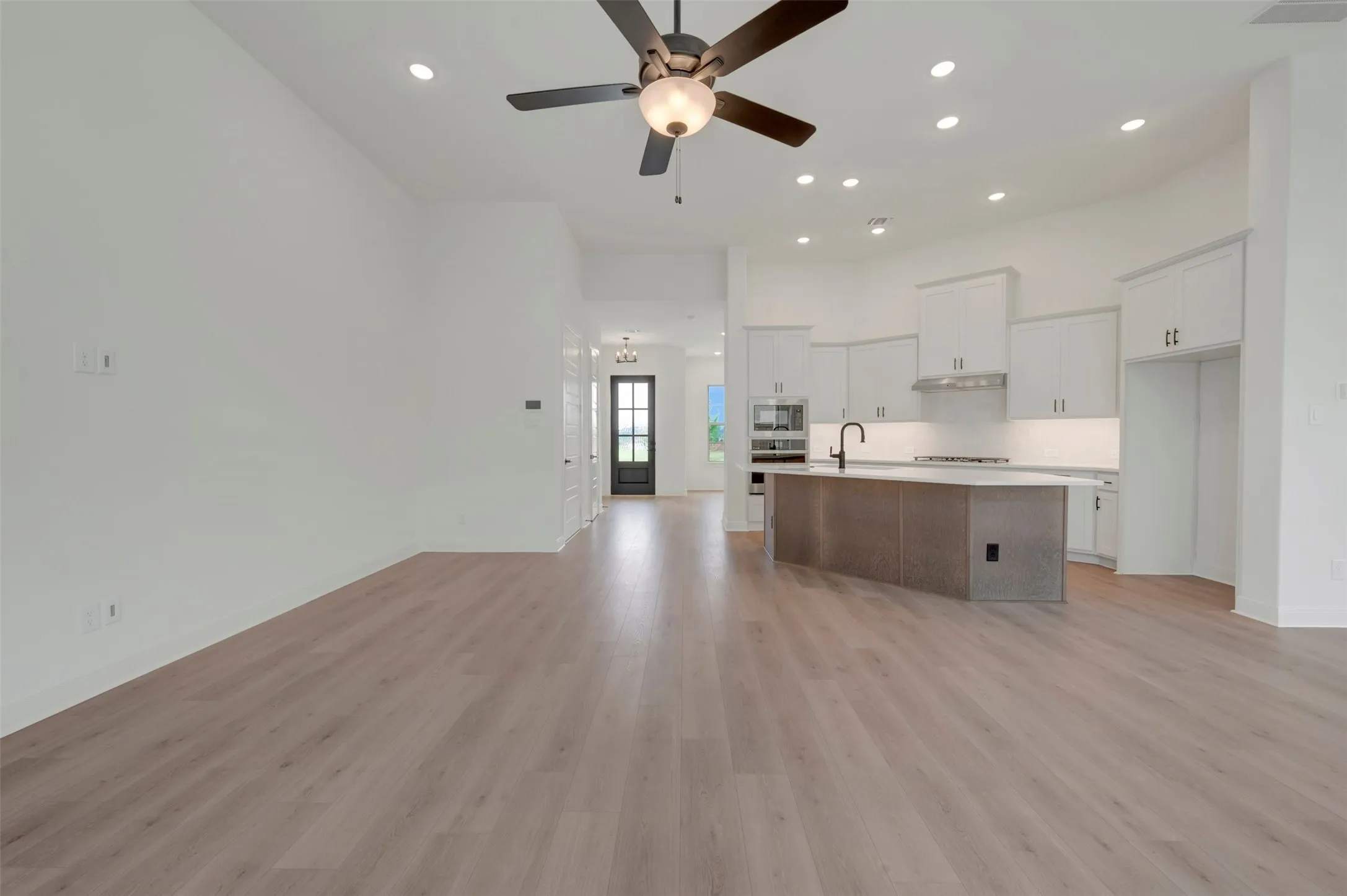Single Family Residence For Sale in Tarrant County , 2155 Spotted Fawn Drive, Arlington, Texas 76005, 2 Bedroom, 2 Bathroom, 2 Garage spaces, 1,767 Sqft, built in 2025, New Construction - Complete, mls#21155070, Real Estate Agent in Arlington, Homes For Sale in Tarrant county, Homes For Sale in Arlington, Realtor in Arlington Texas, Real Estate Brokerage Independent Realty Texas, Luminita Cordes Realtor