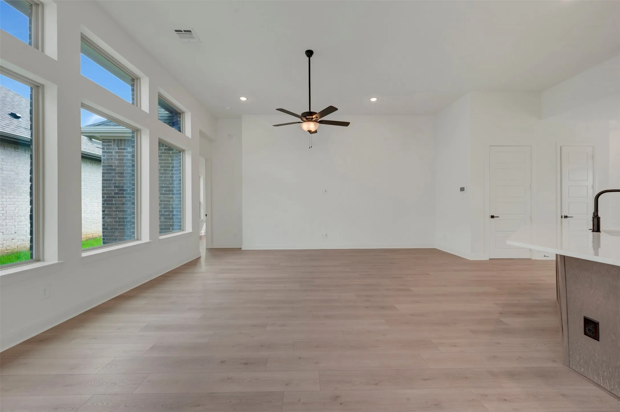Single Family Residence For Sale in Tarrant County , 2155 Spotted Fawn Drive, Arlington, Texas 76005, 2 Bedroom, 2 Bathroom, 2 Garage spaces, 1,767 Sqft, built in 2025, New Construction - Complete, mls#21155070, Real Estate Agent in Arlington, Homes For Sale in Tarrant county, Homes For Sale in Arlington, Realtor in Arlington Texas, Real Estate Brokerage Independent Realty Texas, Luminita Cordes Realtor