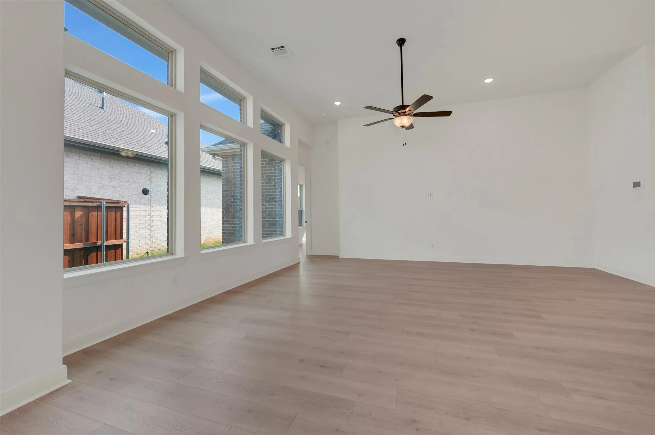 Single Family Residence For Sale in Tarrant County , 2155 Spotted Fawn Drive, Arlington, Texas 76005, 2 Bedroom, 2 Bathroom, 2 Garage spaces, 1,767 Sqft, built in 2025, New Construction - Complete, mls#21155070, Real Estate Agent in Arlington, Homes For Sale in Tarrant county, Homes For Sale in Arlington, Realtor in Arlington Texas, Real Estate Brokerage Independent Realty Texas, Luminita Cordes Realtor