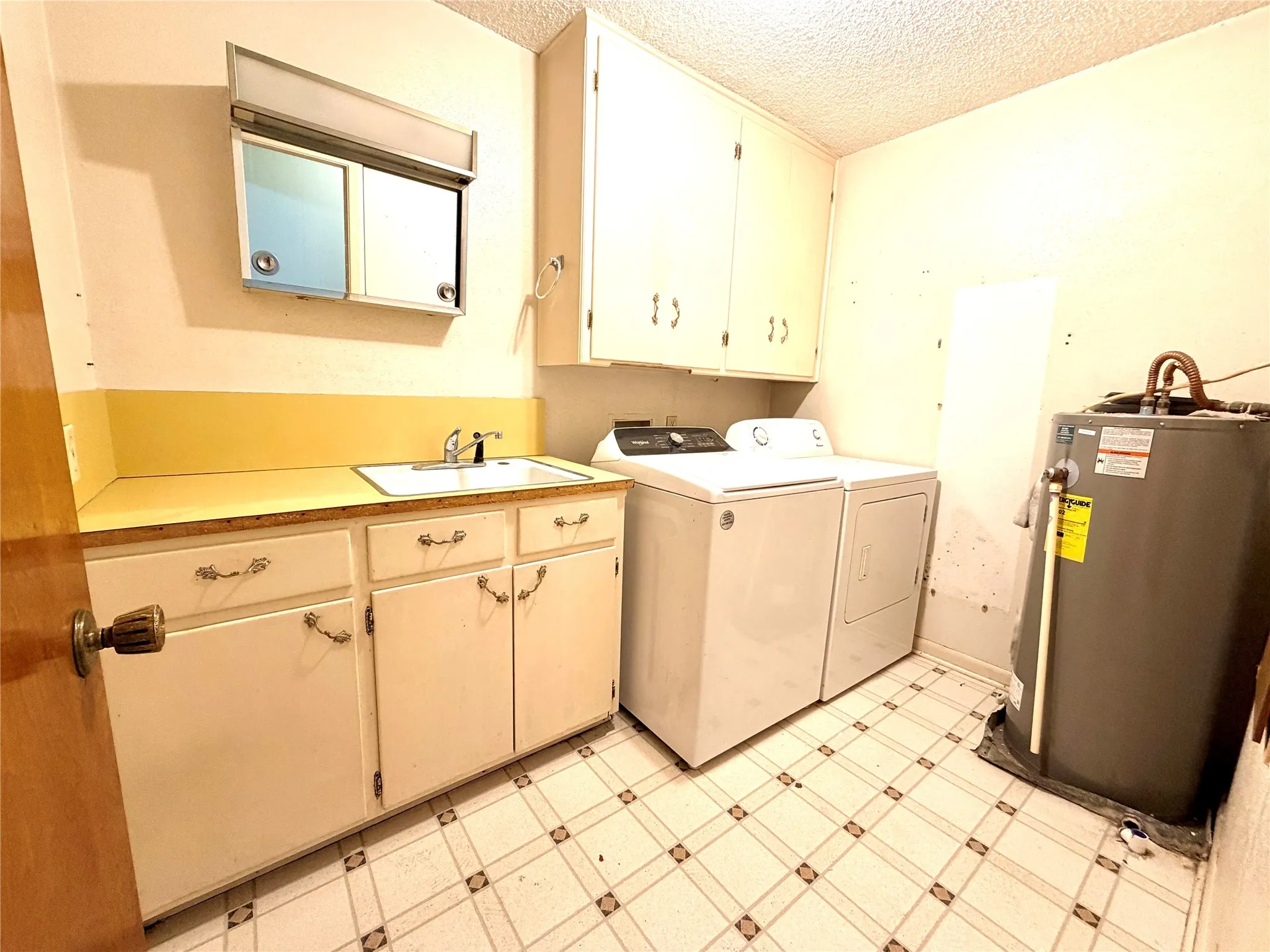 Single Family Residence For Sale in Mills County , 1303 Hanna Valley Road, Goldthwaite, Texas 76844, 3 Bedroom, 2 Bathroom, 2 Garage spaces, 1,724 Sqft, built in 1971, mls#21155045, Real Estate Agent in Goldthwaite, Homes For Sale in Mills county, Homes For Sale in Goldthwaite, Realtor in Goldthwaite Texas, Real Estate Brokerage Independent Realty Texas, Luminita Cordes Realtor