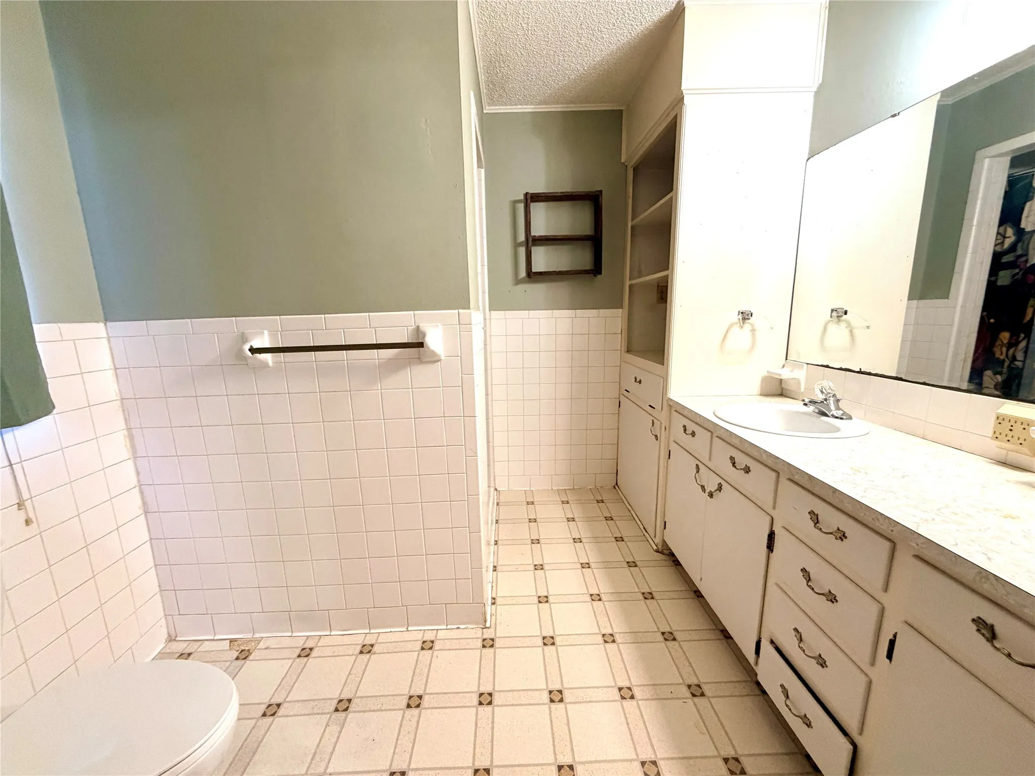 Single Family Residence For Sale in Mills County , 1303 Hanna Valley Road, Goldthwaite, Texas 76844, 3 Bedroom, 2 Bathroom, 2 Garage spaces, 1,724 Sqft, built in 1971, mls#21155045, Real Estate Agent in Goldthwaite, Homes For Sale in Mills county, Homes For Sale in Goldthwaite, Realtor in Goldthwaite Texas, Real Estate Brokerage Independent Realty Texas, Luminita Cordes Realtor