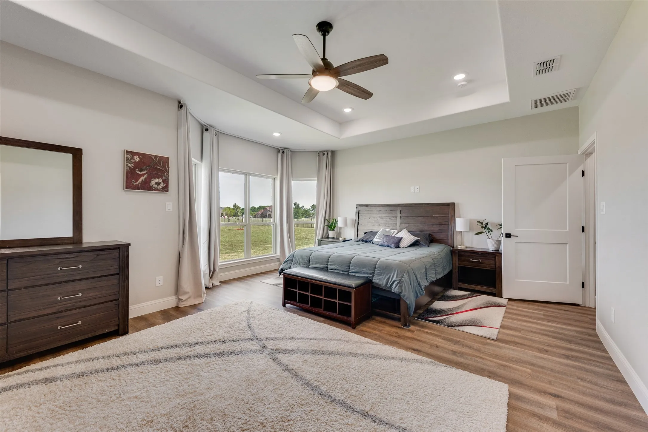 Single Family Residence For Sale in Kaufman County , 1044 Encino Court, Wills Point, Texas 75169, 5 Bedroom, 3 Bathroom, 2 Garage spaces, 2,753 Sqft, built in 2022, mls#21155129, Real Estate Agent in Wills Point, Homes For Sale in Kaufman county, Homes For Sale in Wills Point, Realtor in Wills Point Texas, Real Estate Brokerage Independent Realty Texas, Luminita Cordes Realtor