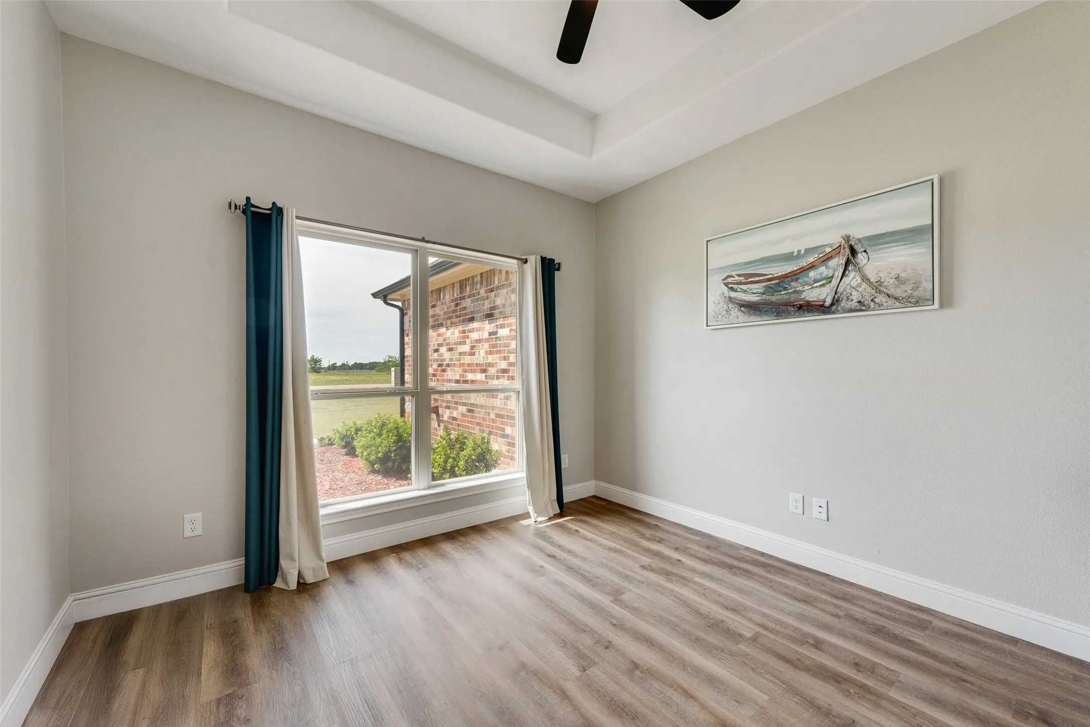Single Family Residence For Sale in Kaufman County , 1044 Encino Court, Wills Point, Texas 75169, 5 Bedroom, 3 Bathroom, 2 Garage spaces, 2,753 Sqft, built in 2022, mls#21155129, Real Estate Agent in Wills Point, Homes For Sale in Kaufman county, Homes For Sale in Wills Point, Realtor in Wills Point Texas, Real Estate Brokerage Independent Realty Texas, Luminita Cordes Realtor