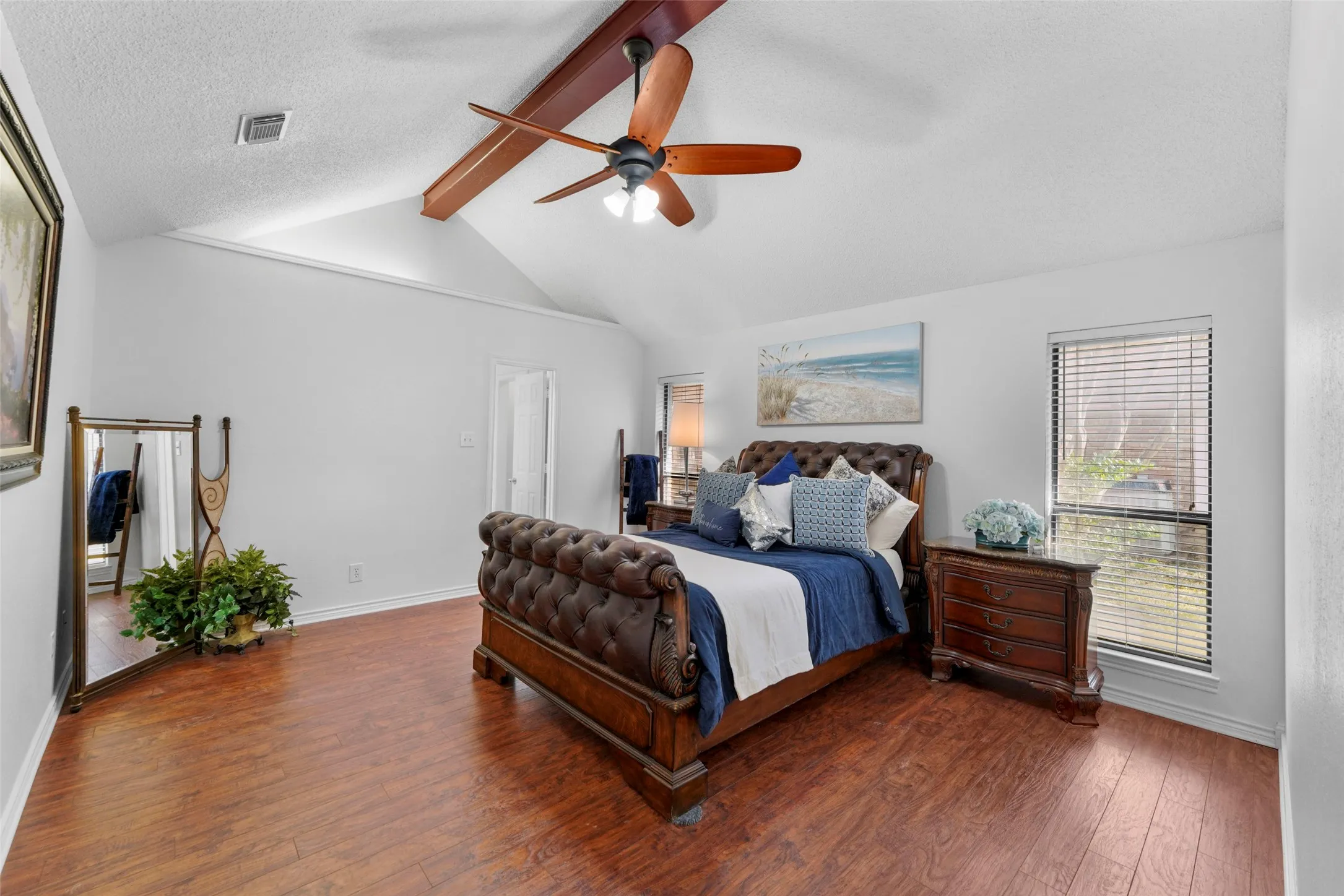 Single Family Residence For Sale in Dallas County , 6018 Raleigh Drive, Garland, Texas 75044, 3 Bedroom, 3 Bathroom, 2 Garage spaces, 2,219 Sqft, built in 1983, mls#21155108, Real Estate Agent in Garland, Homes For Sale in Dallas county, Homes For Sale in Garland, Realtor in Garland Texas, Real Estate Brokerage Independent Realty Texas, Luminita Cordes Realtor