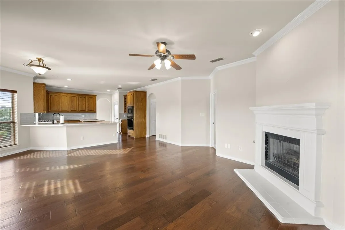 Single Family Residence For Sale in Tarrant County , 7517 Eagle Ridge Circle, Fort Worth, Texas 76179, 4 Bedroom, 3 Bathroom, 2 Garage spaces, 2,928 Sqft, built in 1999, mls#21147032, Real Estate Agent in Fort Worth, Homes For Sale in Tarrant county, Homes For Sale in Fort Worth, Realtor in Fort Worth Texas, Real Estate Brokerage Independent Realty Texas, Luminita Cordes Realtor