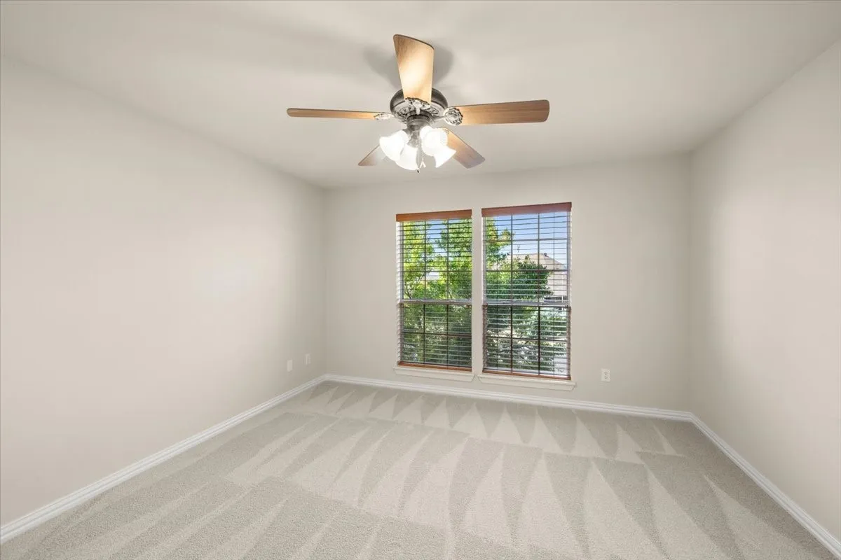 Single Family Residence For Sale in Tarrant County , 7517 Eagle Ridge Circle, Fort Worth, Texas 76179, 4 Bedroom, 3 Bathroom, 2 Garage spaces, 2,928 Sqft, built in 1999, mls#21147032, Real Estate Agent in Fort Worth, Homes For Sale in Tarrant county, Homes For Sale in Fort Worth, Realtor in Fort Worth Texas, Real Estate Brokerage Independent Realty Texas, Luminita Cordes Realtor