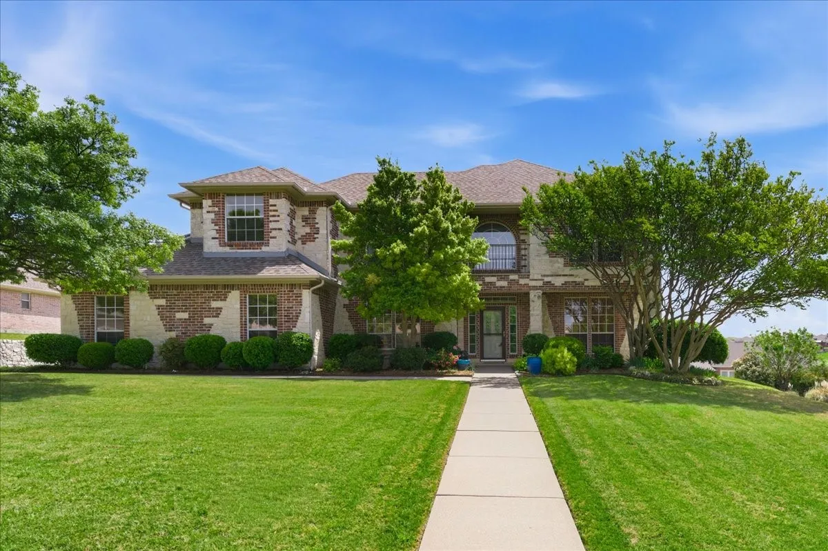Single Family Residence For Sale in Tarrant County , 7517 Eagle Ridge Circle, Fort Worth, Texas 76179, 4 Bedroom, 3 Bathroom, 2 Garage spaces, 2,928 Sqft, built in 1999, mls#21147032, Real Estate Agent in Fort Worth, Homes For Sale in Tarrant county, Homes For Sale in Fort Worth, Realtor in Fort Worth Texas, Real Estate Brokerage Independent Realty Texas, Luminita Cordes Realtor