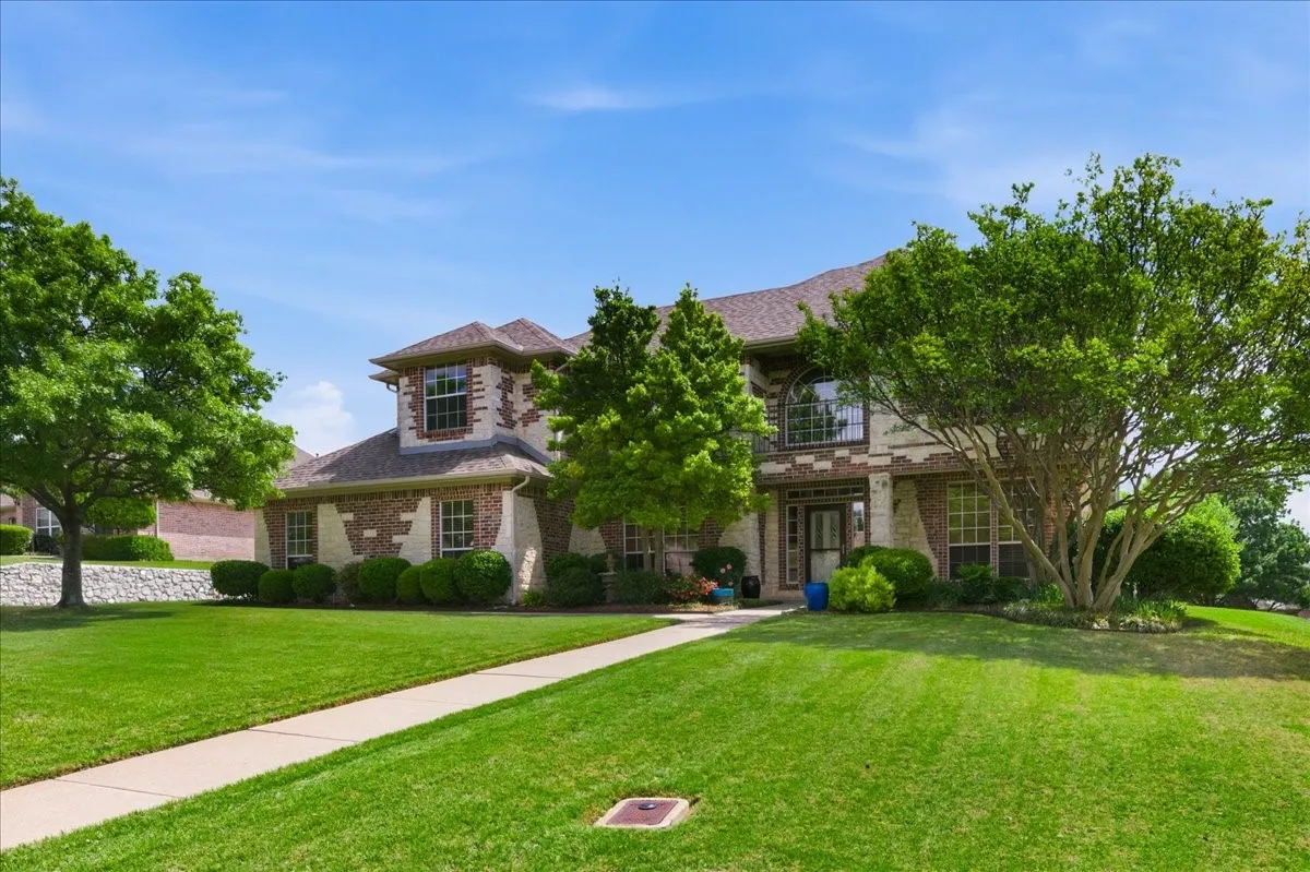 Single Family Residence For Sale in Tarrant County , 7517 Eagle Ridge Circle, Fort Worth, Texas 76179, 4 Bedroom, 3 Bathroom, 2 Garage spaces, 2,928 Sqft, built in 1999, mls#21147032, Real Estate Agent in Fort Worth, Homes For Sale in Tarrant county, Homes For Sale in Fort Worth, Realtor in Fort Worth Texas, Real Estate Brokerage Independent Realty Texas, Luminita Cordes Realtor