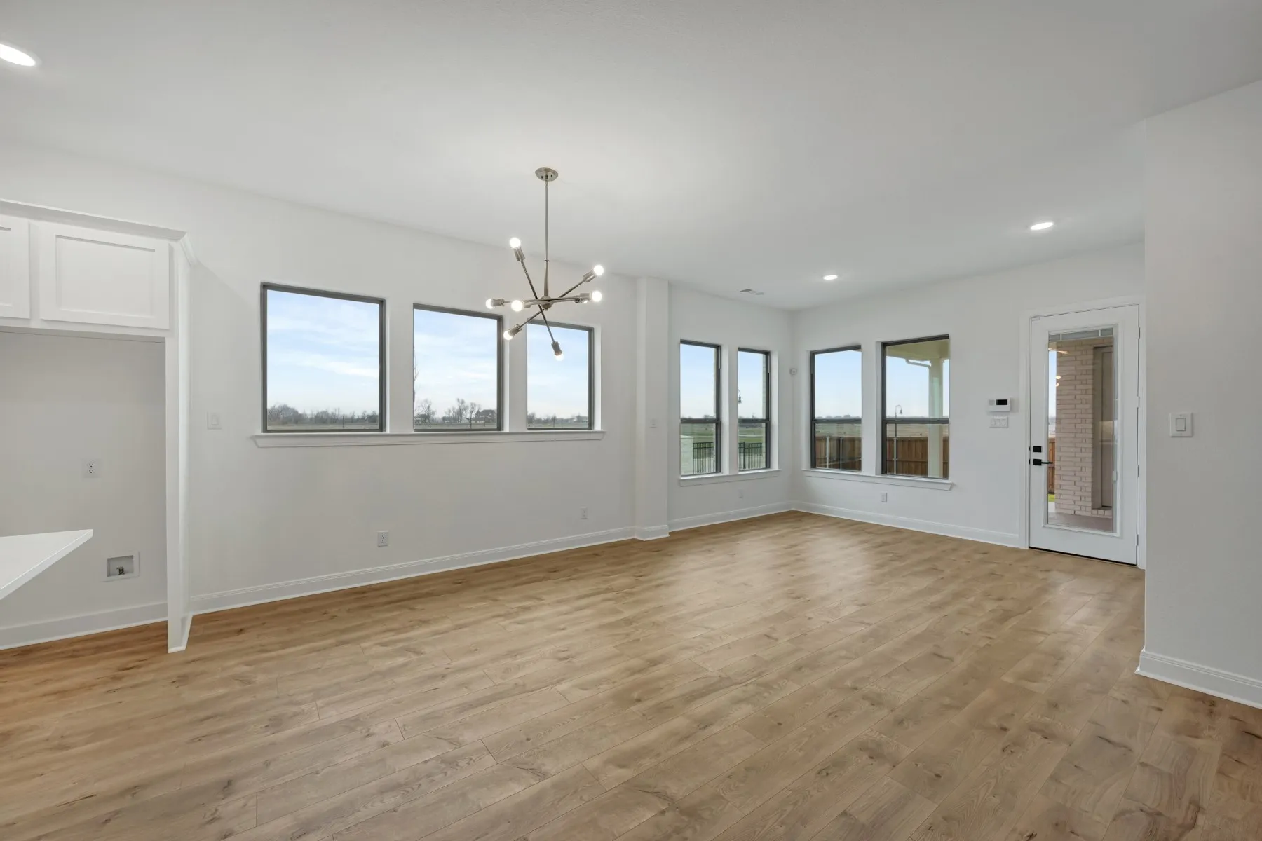 Single Family Residence For Sale in Kaufman County , 9200 Persimmon Lane, Mesquite, Texas 75126, 3 Bedroom, 3 Bathroom, 3 Garage spaces, 2,483 Sqft, built in 2025, mls#21155520, Real Estate Agent in Mesquite, Homes For Sale in Kaufman county, Homes For Sale in Mesquite, Realtor in Mesquite Texas, Real Estate Brokerage Independent Realty Texas, Luminita Cordes Realtor