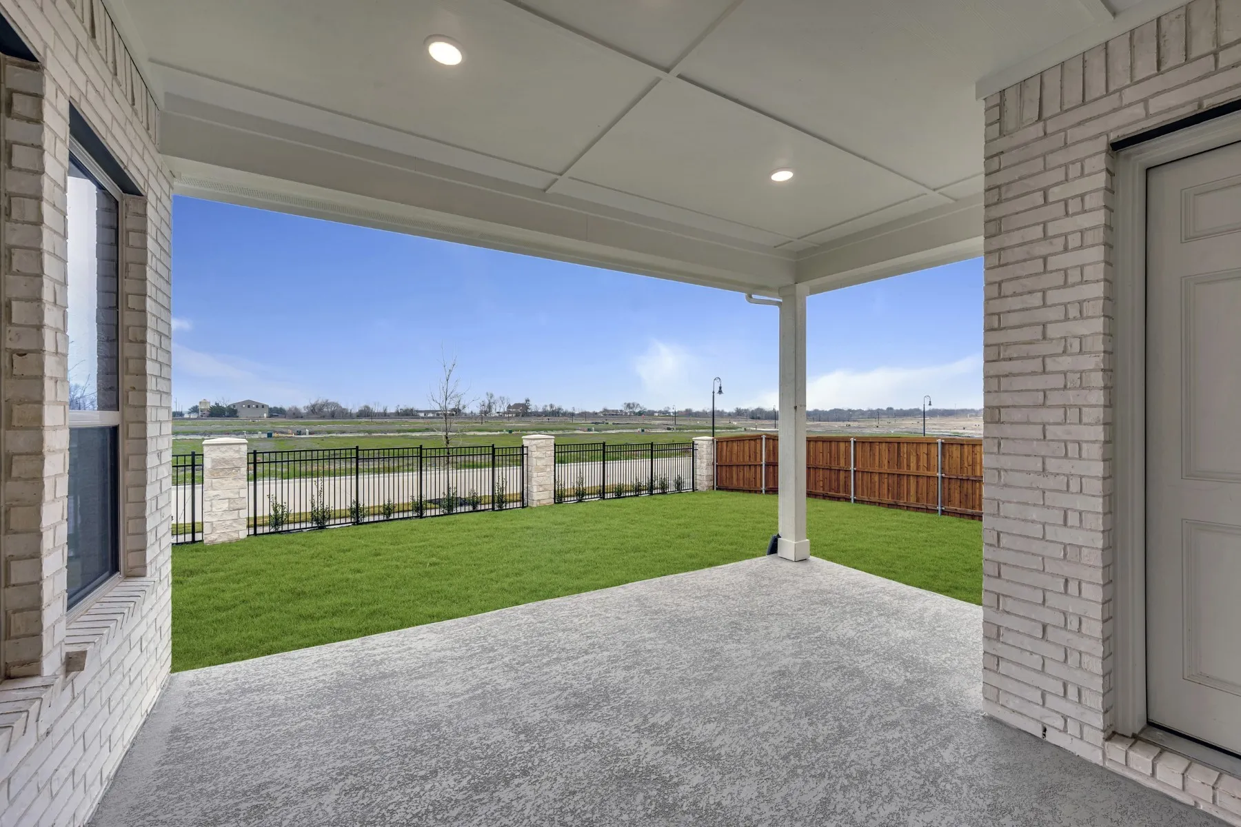 Single Family Residence For Sale in Kaufman County , 9200 Persimmon Lane, Mesquite, Texas 75126, 3 Bedroom, 3 Bathroom, 3 Garage spaces, 2,483 Sqft, built in 2025, mls#21155520, Real Estate Agent in Mesquite, Homes For Sale in Kaufman county, Homes For Sale in Mesquite, Realtor in Mesquite Texas, Real Estate Brokerage Independent Realty Texas, Luminita Cordes Realtor