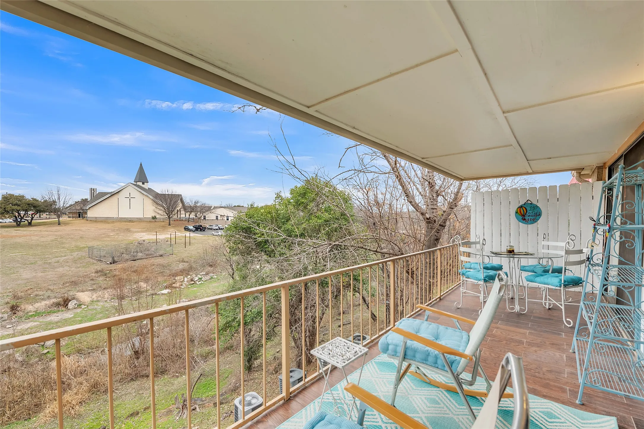 Condominium For Sale in Burnet County , 1201 Fm 1431 8, Marble Falls, Texas 78654, 3 Bedroom, 2 Bathroom, 1 Garage spaces, 1,507 Sqft, built in 1978, Price $199,000, mls#21148964, Real Estate Agent in Marble Falls, Homes For Sale in Burnet county, Homes For Sale in Marble Falls, Realtor in Marble Falls Texas, Real Estate Brokerage Independent Realty Texas, Luminita Cordes Realtor