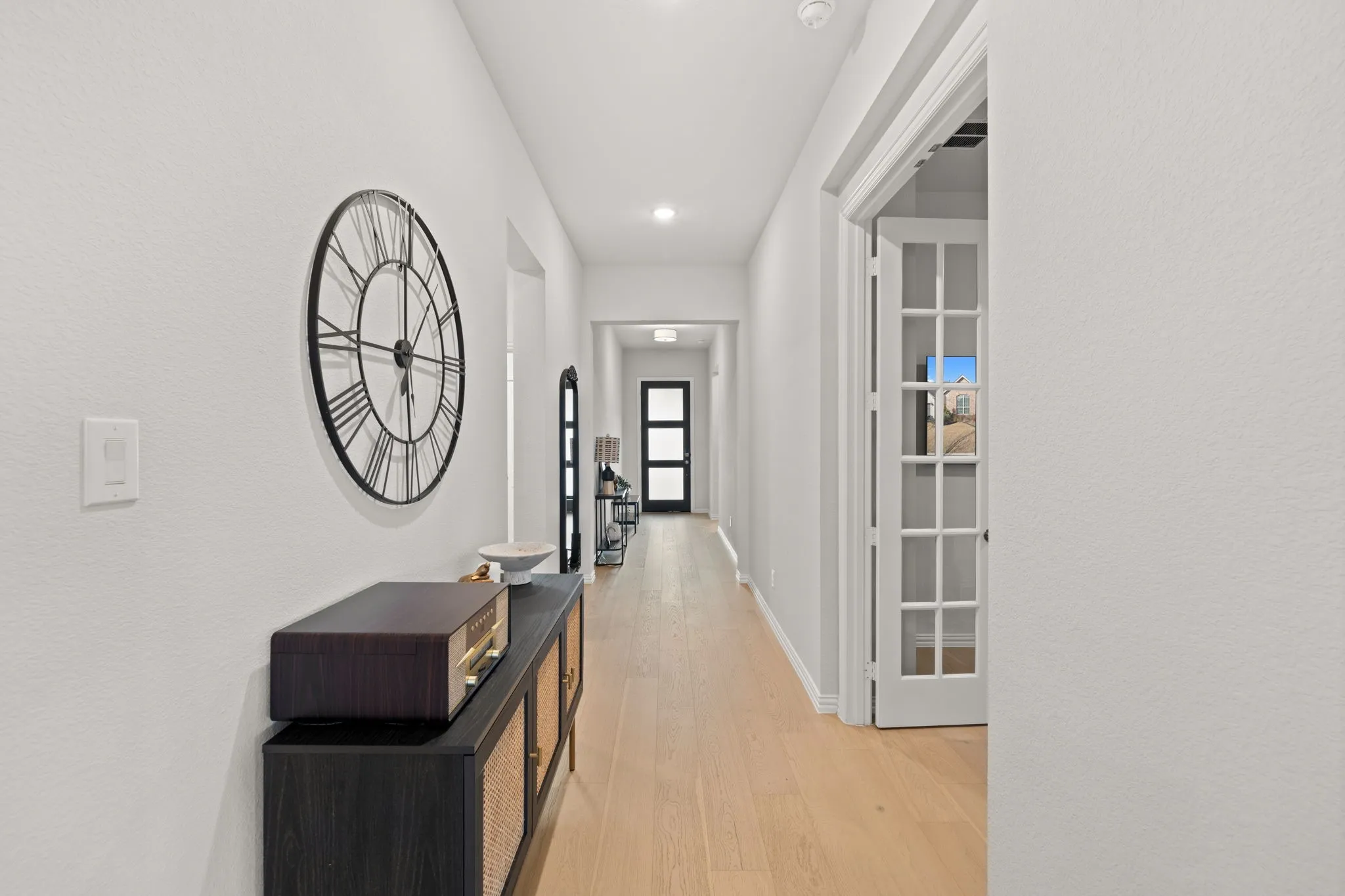 Single Family Residence For Sale in Denton County , 549 Cedarwood Street, Little Elm, Texas 76227, 4 Bedroom, 3 Bathroom, 2 Garage spaces, 2,426 Sqft, built in 2022, mls#21155703, Real Estate Agent in Little Elm, Homes For Sale in Denton county, Homes For Sale in Little Elm, Realtor in Little Elm Texas, Real Estate Brokerage Independent Realty Texas, Luminita Cordes Realtor