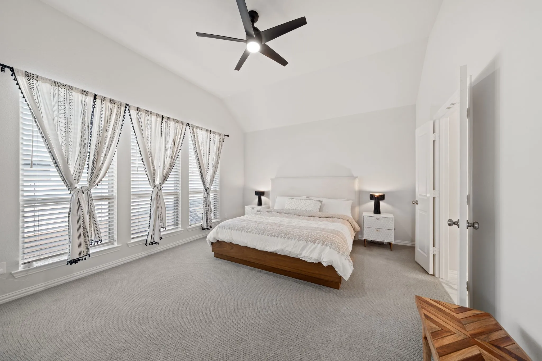 Single Family Residence For Sale in Denton County , 549 Cedarwood Street, Little Elm, Texas 76227, 4 Bedroom, 3 Bathroom, 2 Garage spaces, 2,426 Sqft, built in 2022, mls#21155703, Real Estate Agent in Little Elm, Homes For Sale in Denton county, Homes For Sale in Little Elm, Realtor in Little Elm Texas, Real Estate Brokerage Independent Realty Texas, Luminita Cordes Realtor