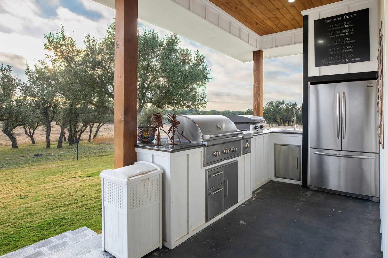 Single Family Residence For Sale in Mc Culloch County , 5550 S US Highway 87, Brady, Texas 76825, 3 Bedrooms, 2 Bathrooms, 2 Garage spaces, 2,835 Sqft, built in 2021, Preowned, Price $1,830,000, mls#21155871, Real Estate Agent in Brady, Homes For Sale in Mc Culloch county, Homes For Sale in Brady, Realtor in Brady Texas, Real Estate Brokerage Independent Realty Texas, Luminita Cordes Realtor