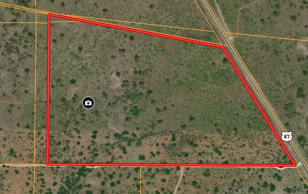 Single Family Residence For Sale in Mc Culloch County , 5550 S US Highway 87, Brady, Texas 76825, 3 Bedrooms, 2 Bathrooms, 2 Garage spaces, 2,835 Sqft, built in 2021, Preowned, Price $1,830,000, mls#21155871, Real Estate Agent in Brady, Homes For Sale in Mc Culloch county, Homes For Sale in Brady, Realtor in Brady Texas, Real Estate Brokerage Independent Realty Texas, Luminita Cordes Realtor