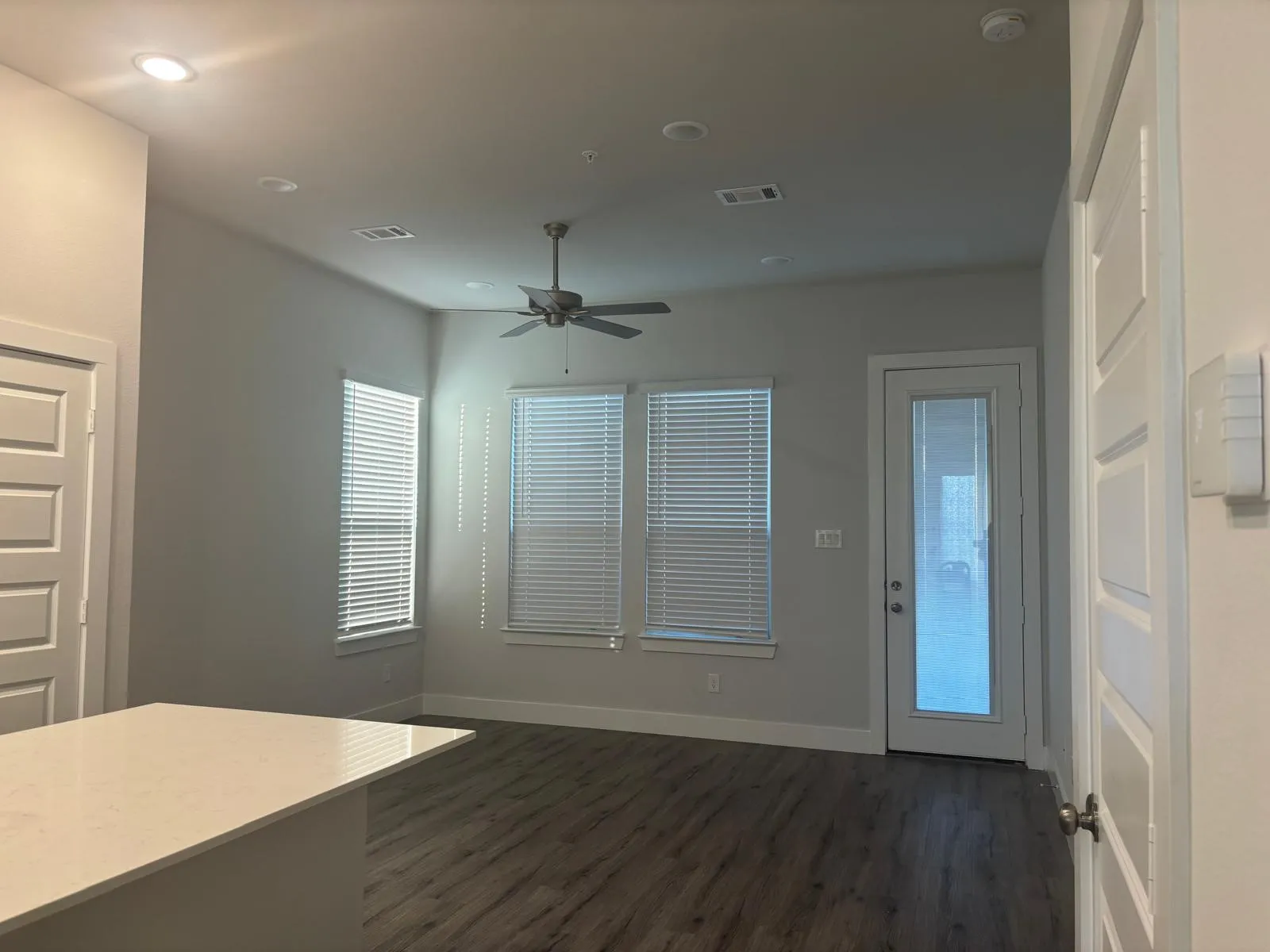 Townhouse For Rent in Tarrant County , 825 W Mayfield Road 102, Arlington, Texas 76015, 2 Bedroom, 2 Bathroom, Garage spaces, 960 Sqft, built in 2025, mls#21155894, Real Estate Agent in Arlington, Homes For Rent in Tarrant county, Homes For Rent in Arlington, Realtor in Arlington Texas, Real Estate Brokerage Independent Realty Texas, Luminita Cordes Realtor