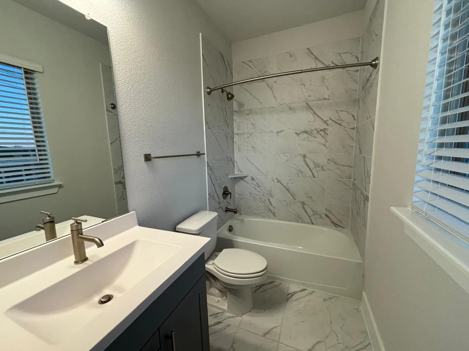 Townhouse For Rent in Tarrant County , 825 W Mayfield Road 115, Arlington, Texas 76015, 2 Bedroom, 3 Bathroom, Garage spaces, 1,113 Sqft, built in 2025, mls#21155907, Real Estate Agent in Arlington, Homes For Rent in Tarrant county, Homes For Rent in Arlington, Realtor in Arlington Texas, Real Estate Brokerage Independent Realty Texas, Luminita Cordes Realtor